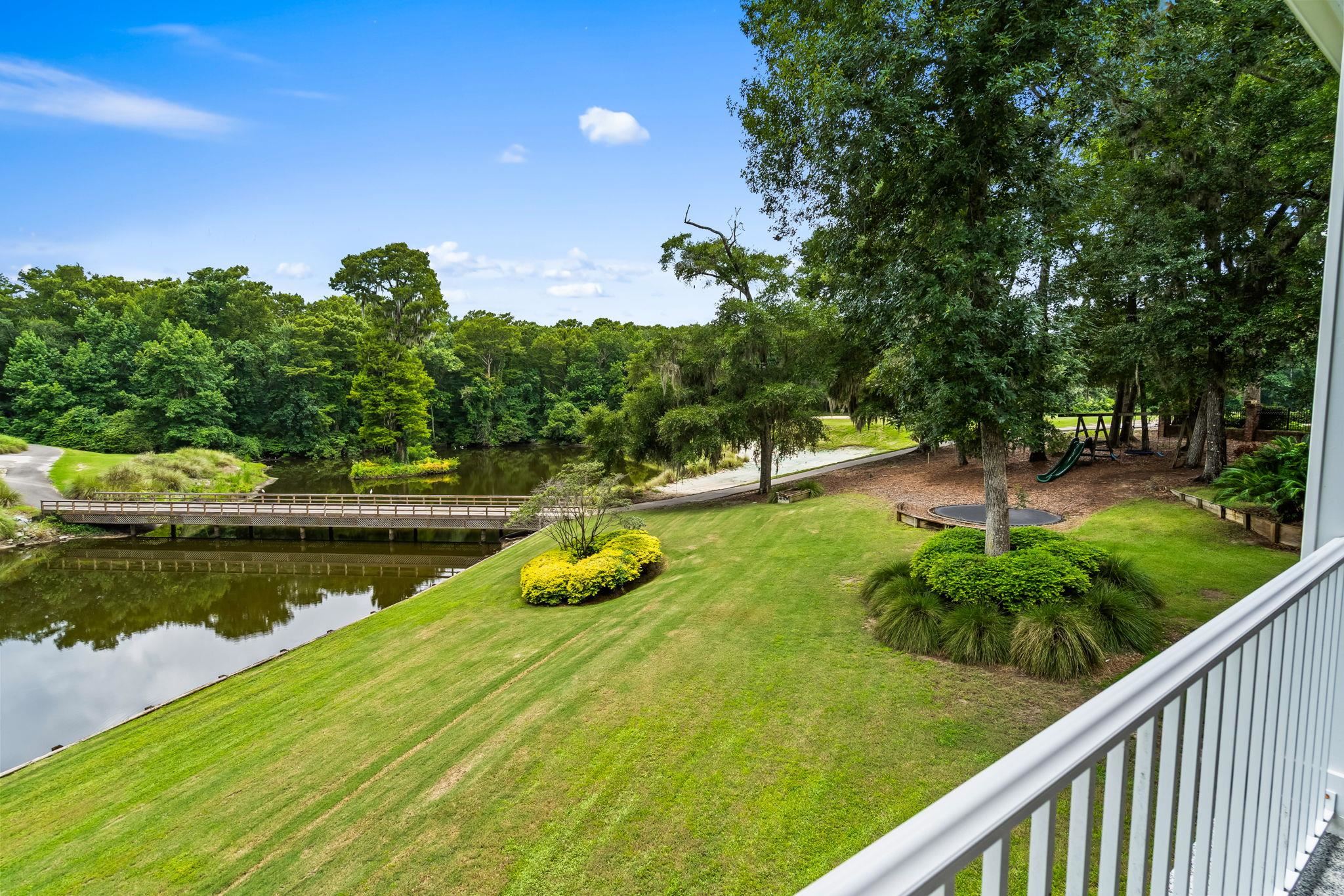 2073 Turnberry Ln. Property Photo 11