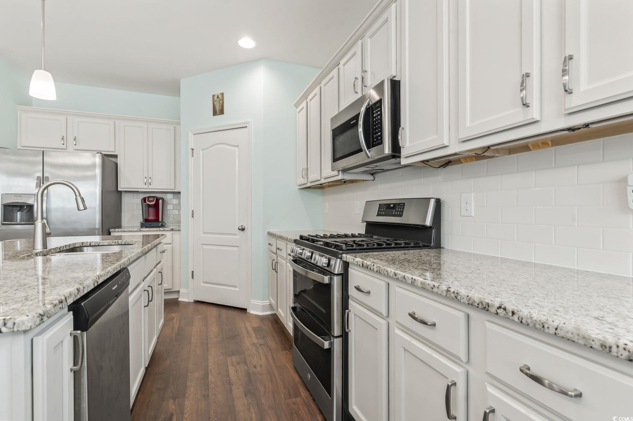 3039 Honey Clover Ct. Property Photo 5