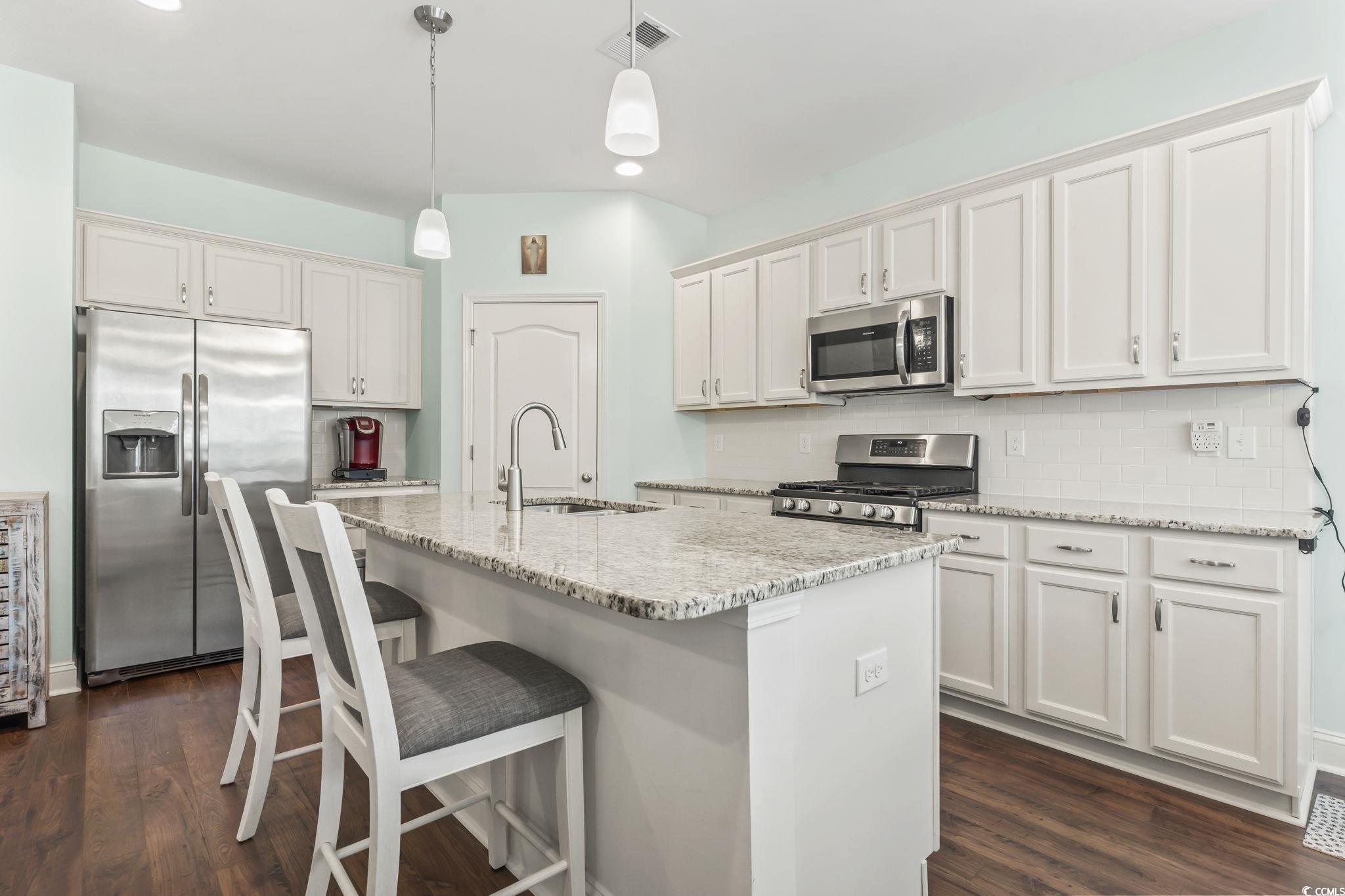 3039 Honey Clover Ct. Property Photo 6