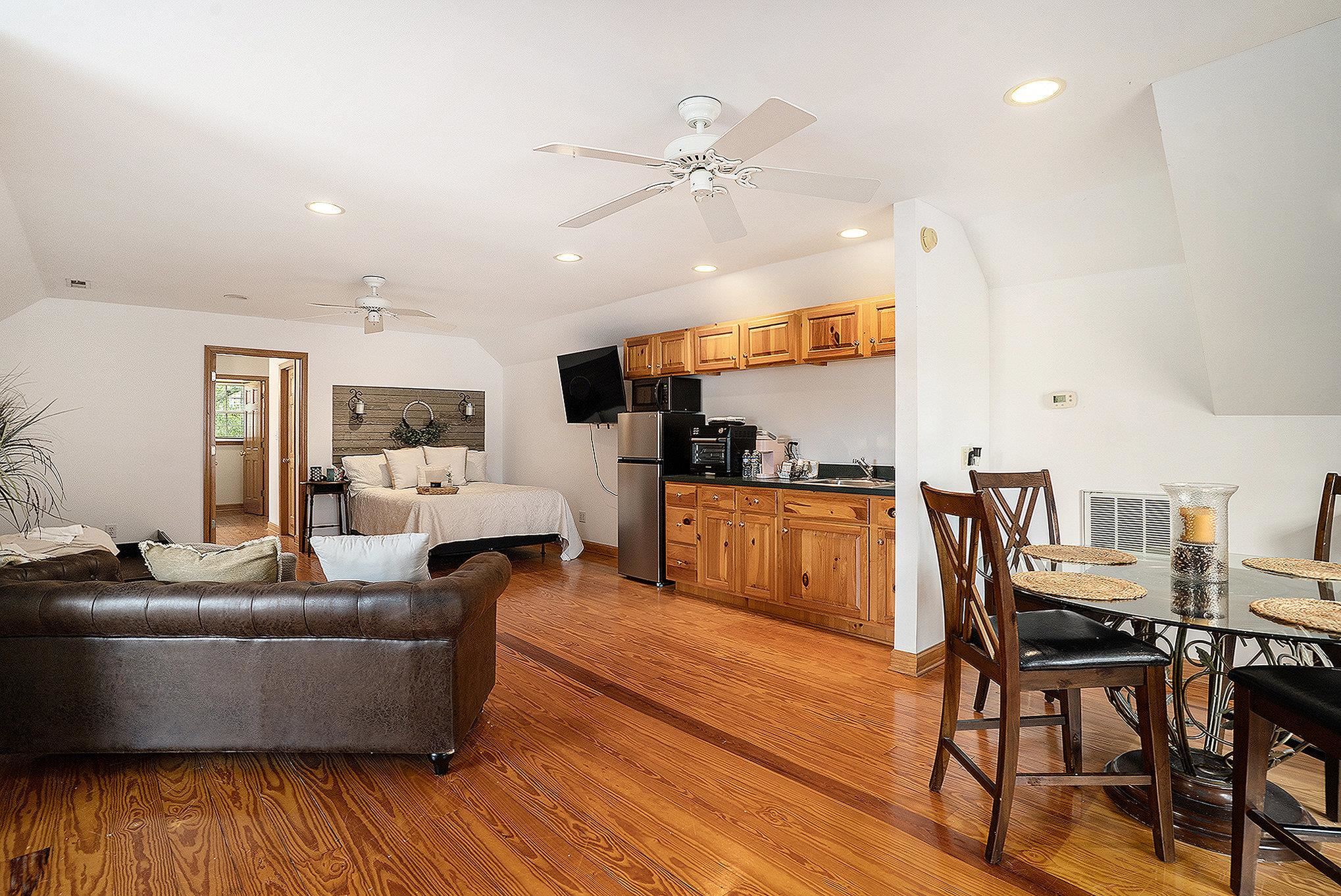 2409 River Rd. Property Photo 28