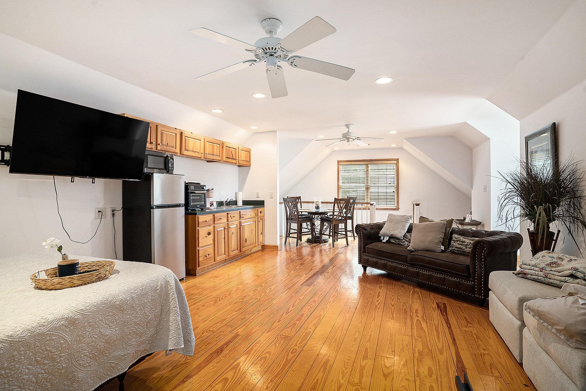 2409 River Rd. Property Photo 29