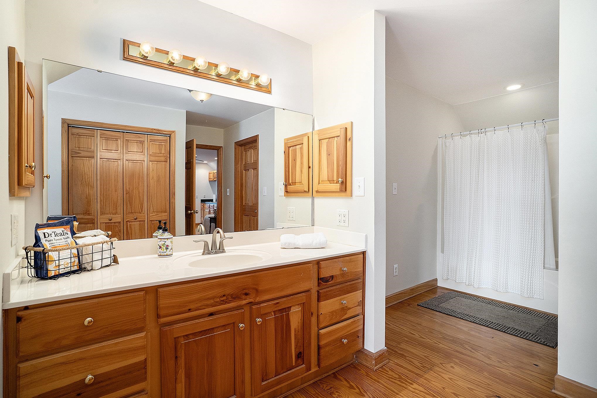 2409 River Rd. Property Photo 32