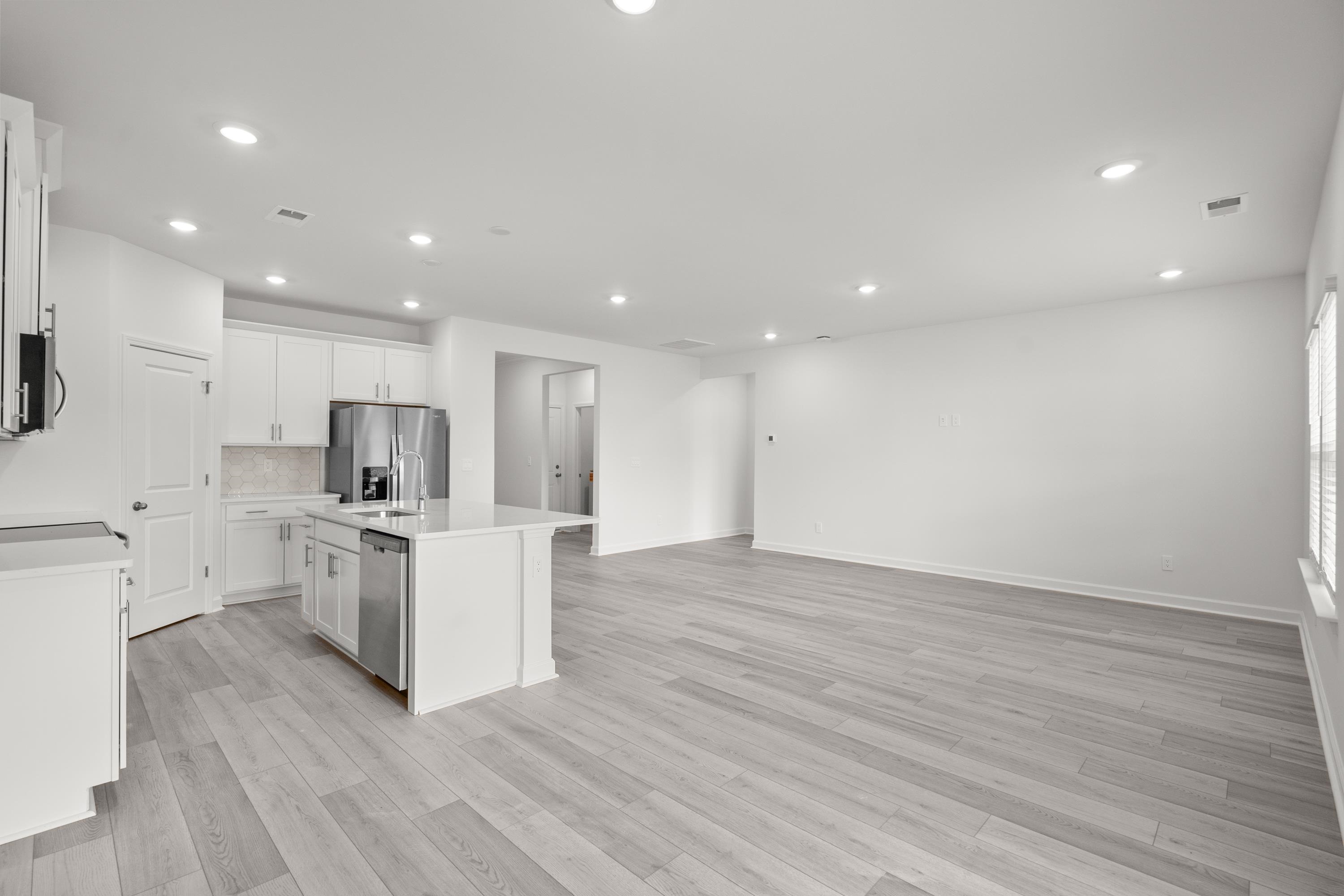 300 Jessamine St. Property Photo 13