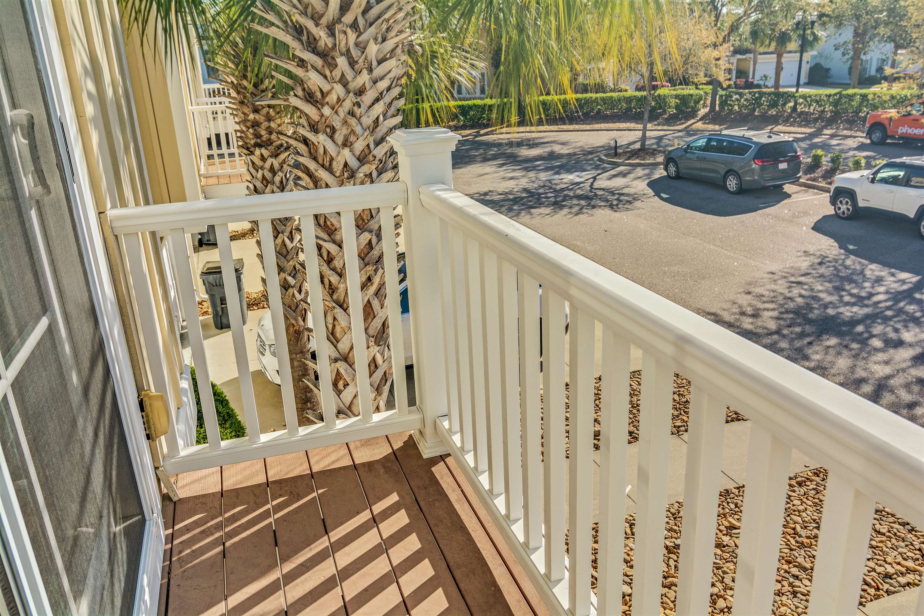 711 Madiera Dr. Property Photo 10