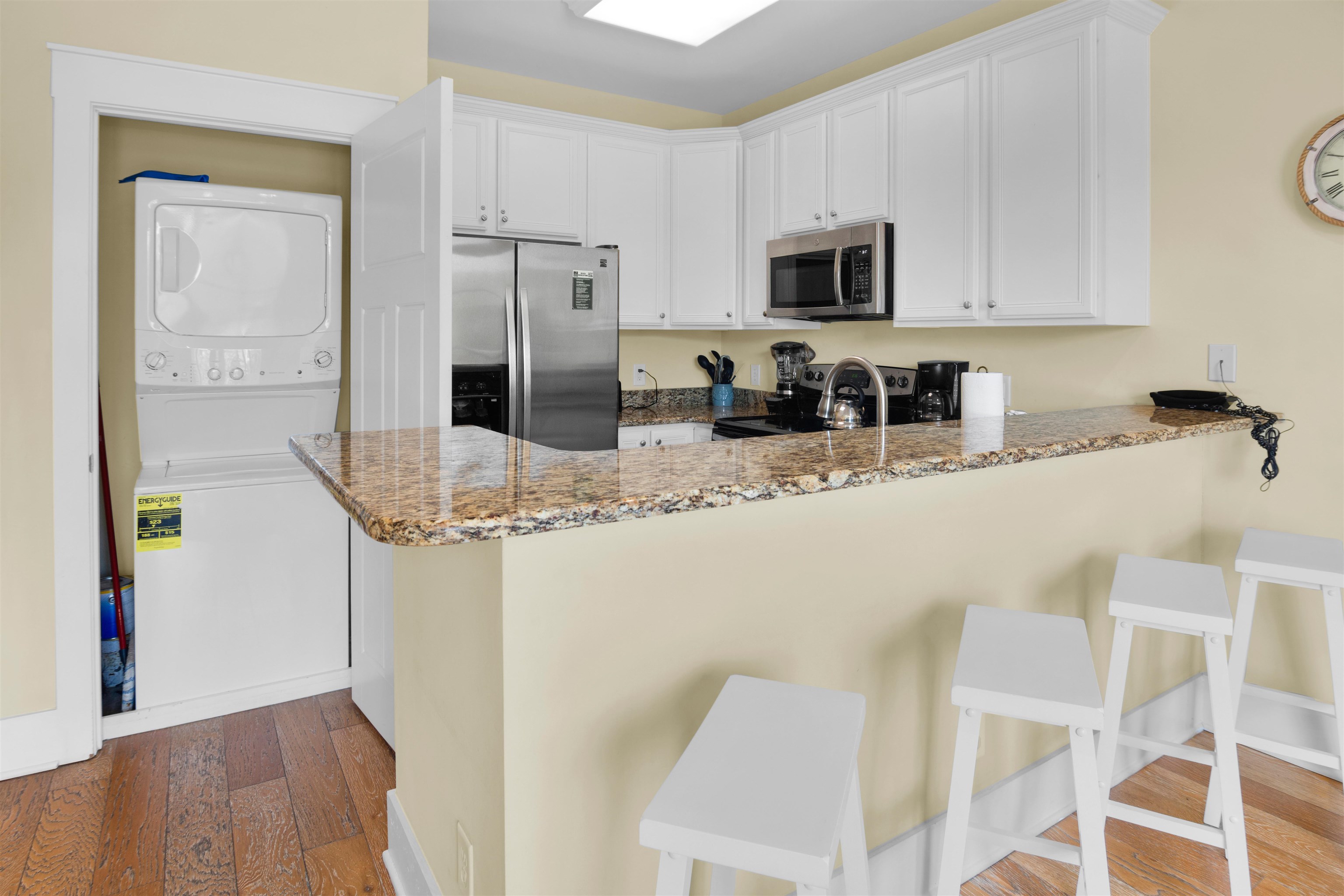711 Madiera Dr. Property Photo 12