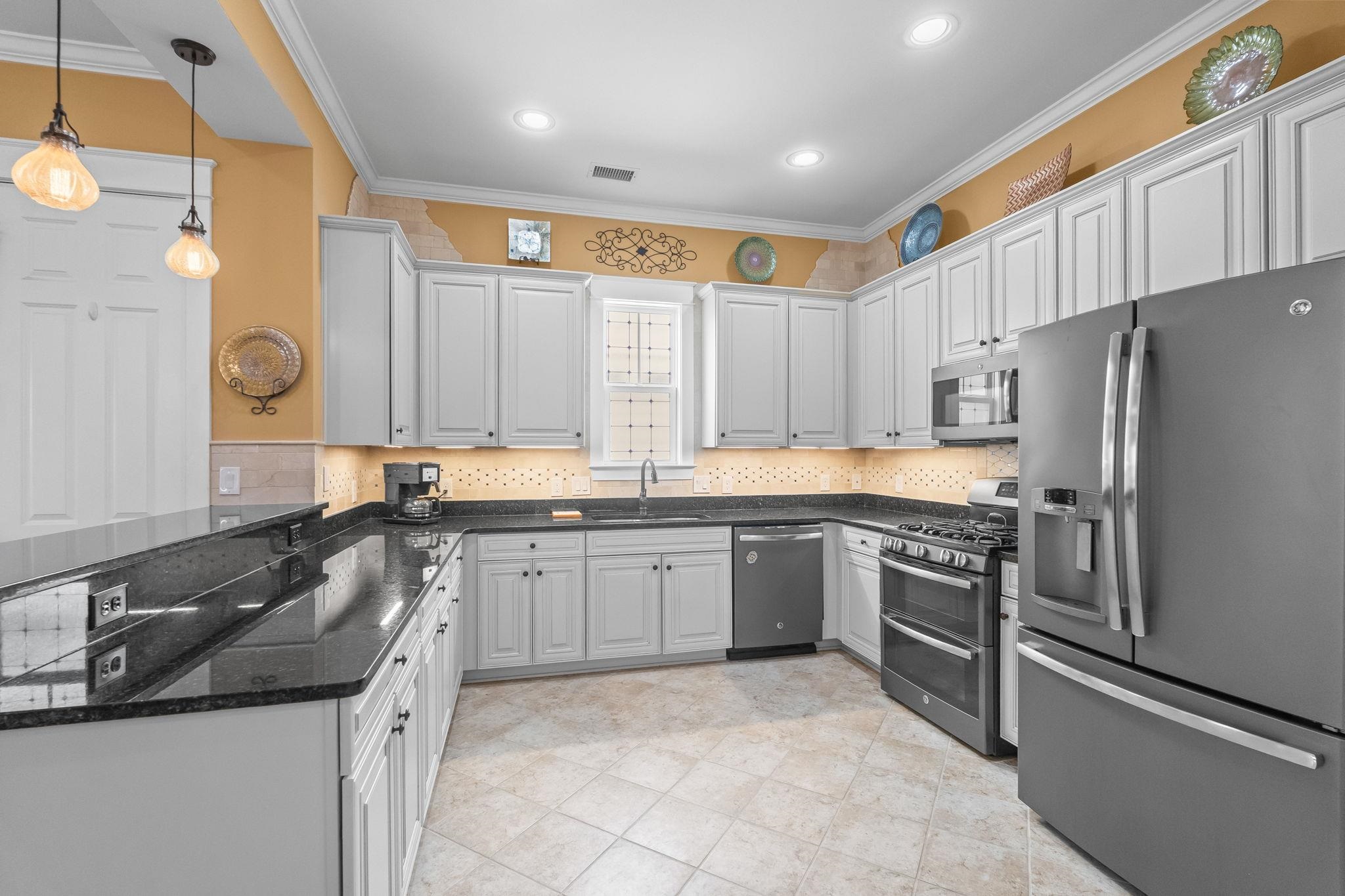 774 Johnson Ave. Property Photo 20