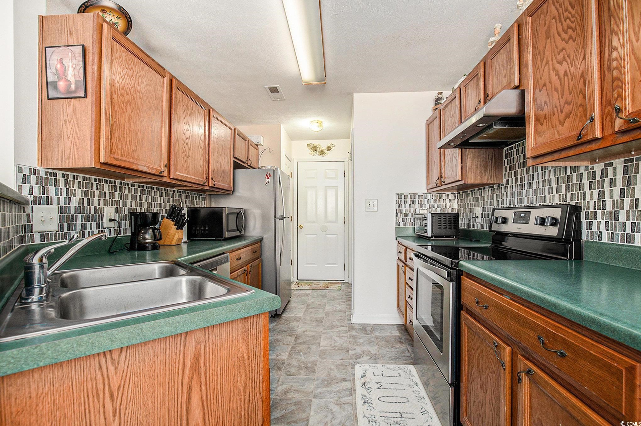 422 Sean River Rd. Property Photo 7