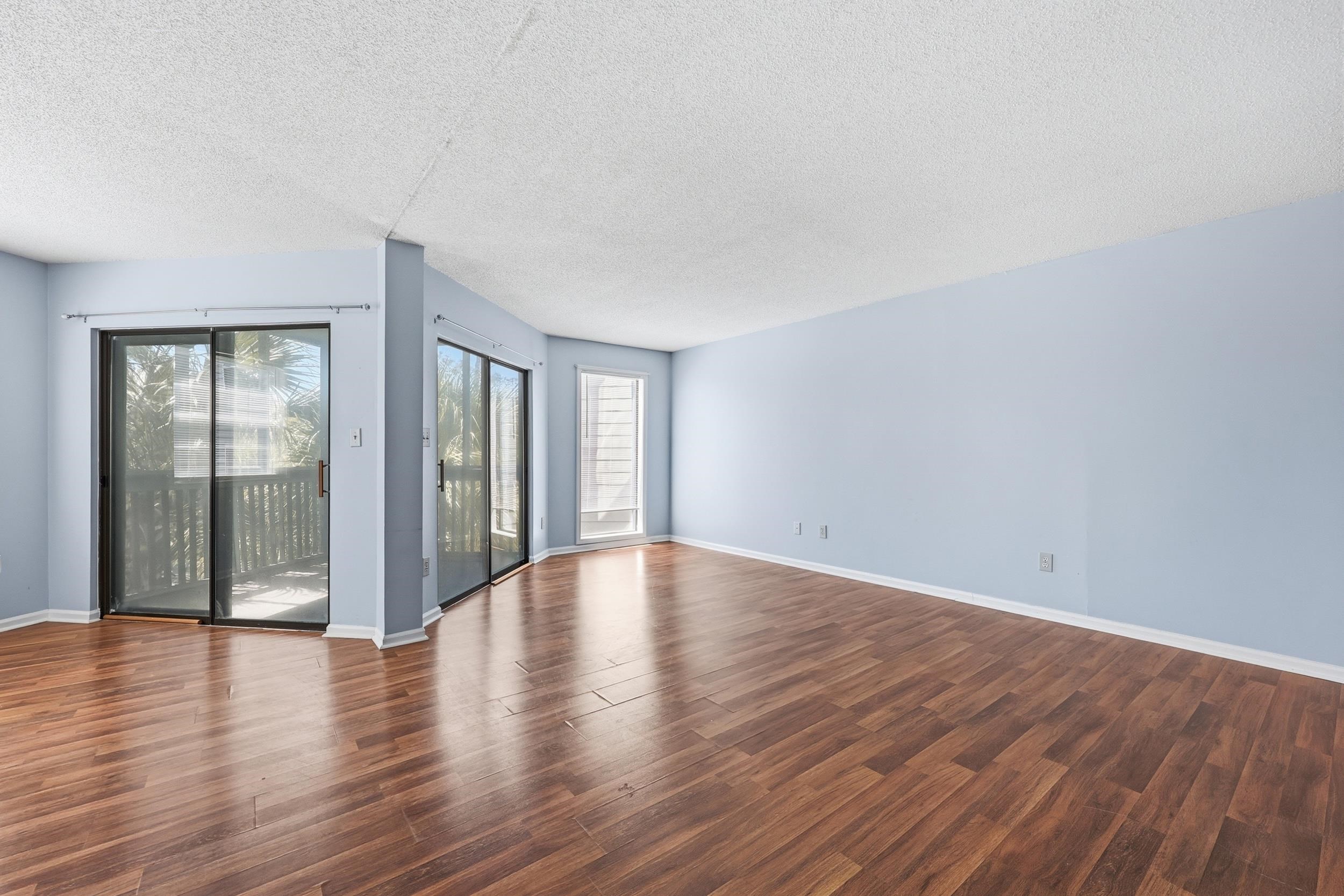 1500 Cenith Dr. Property Photo 5