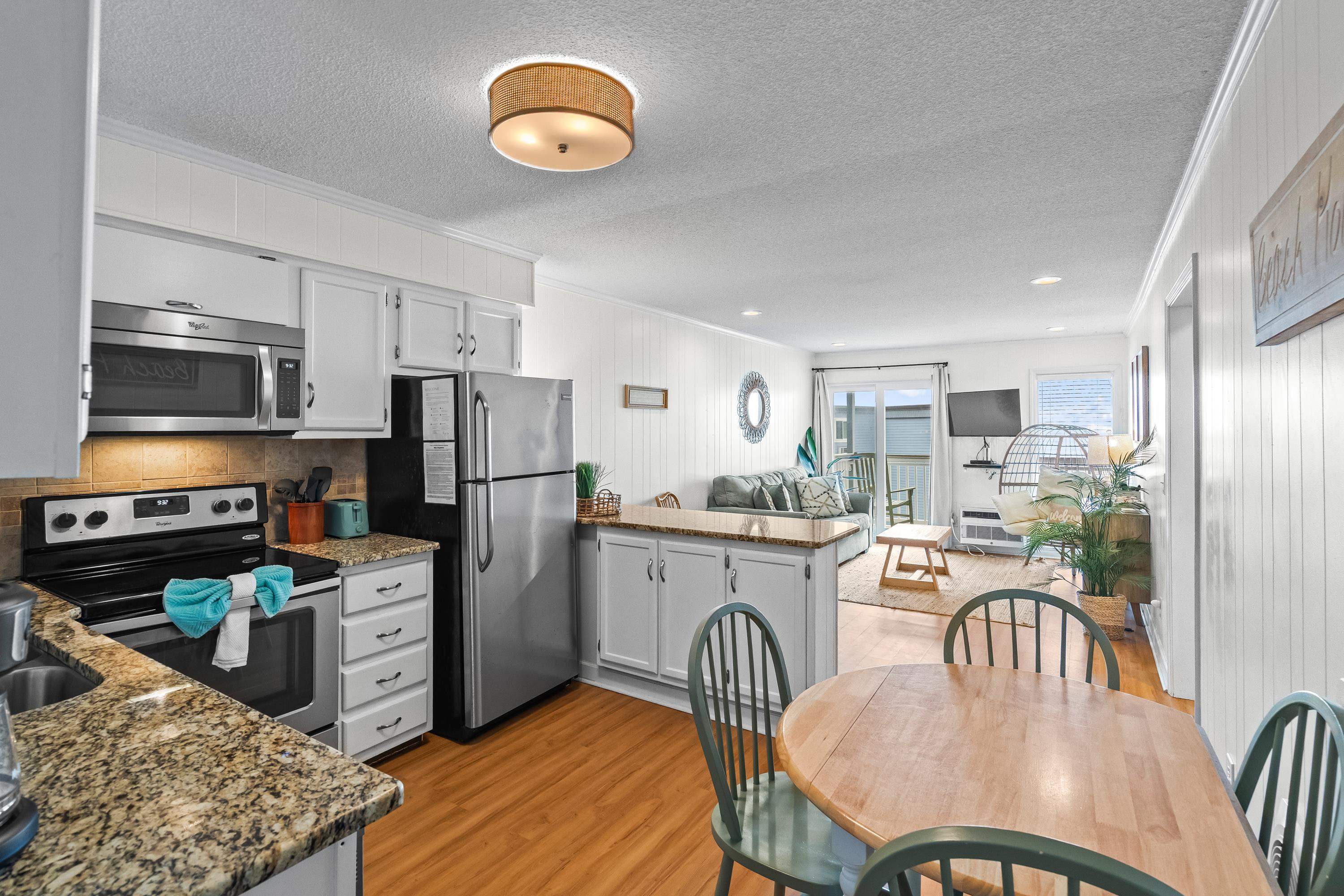9520 Shore Dr. Property Photo 15