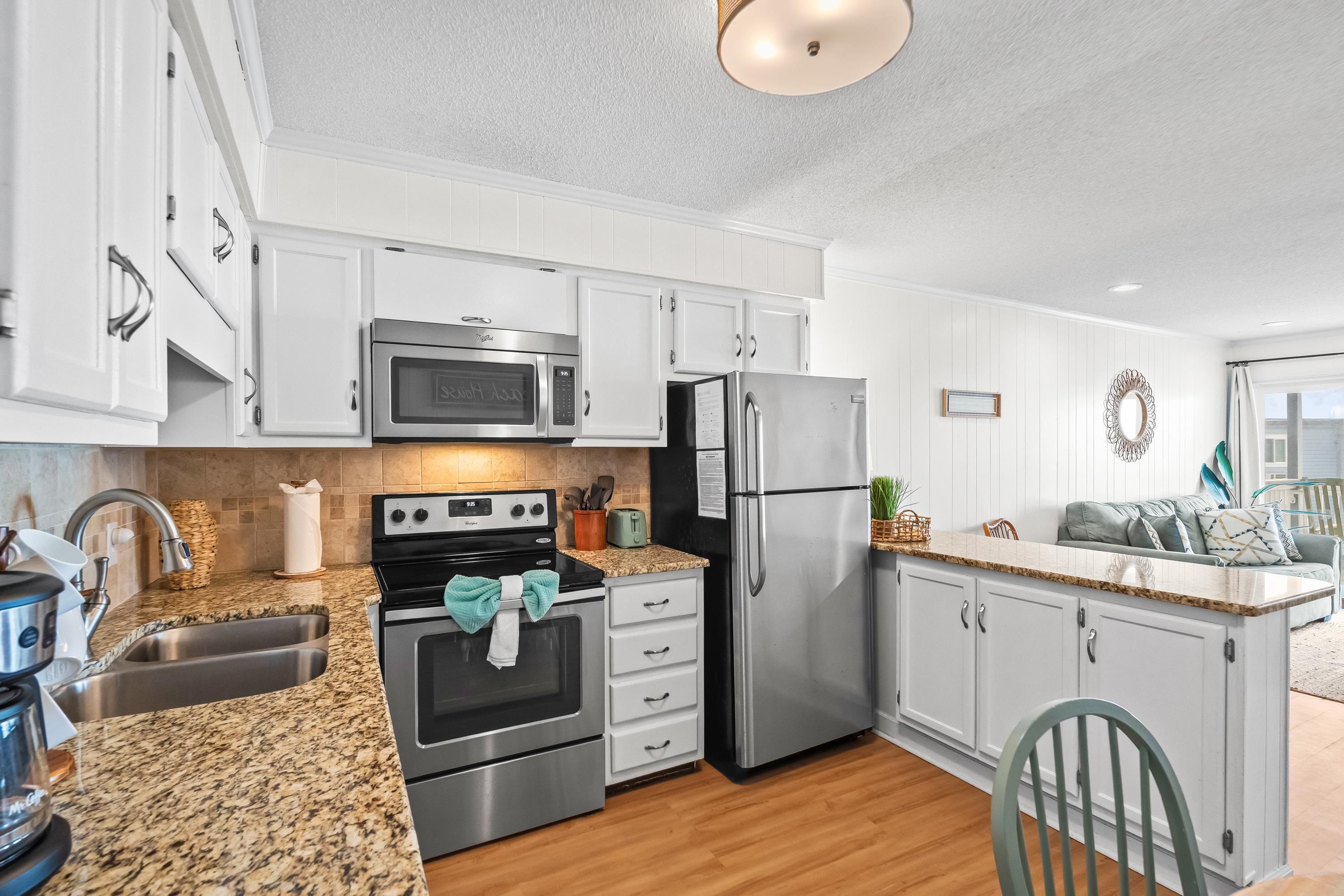 9520 Shore Dr. Property Photo 23