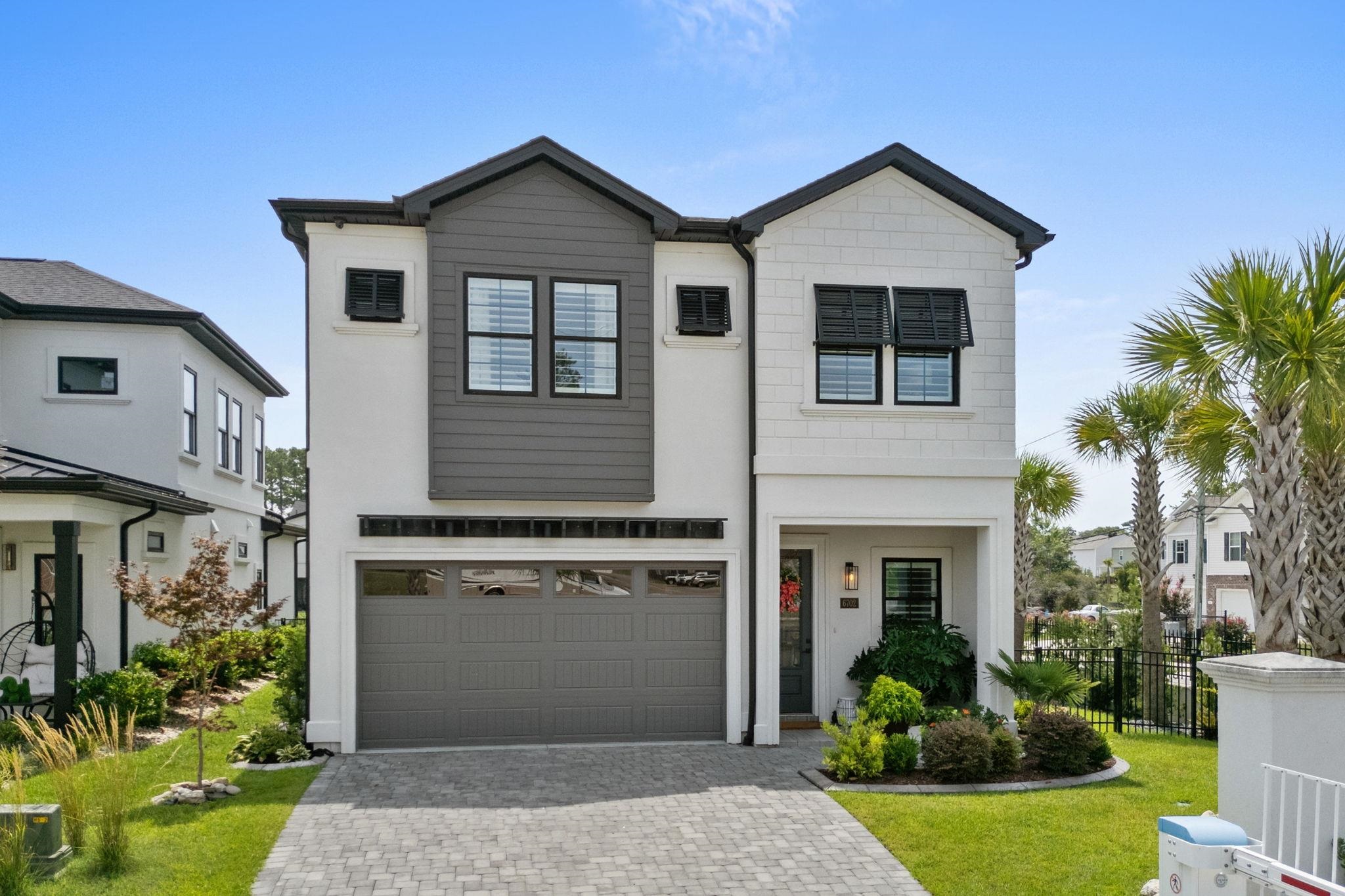 6702 Ocean Breeze Loop Property Photo 1