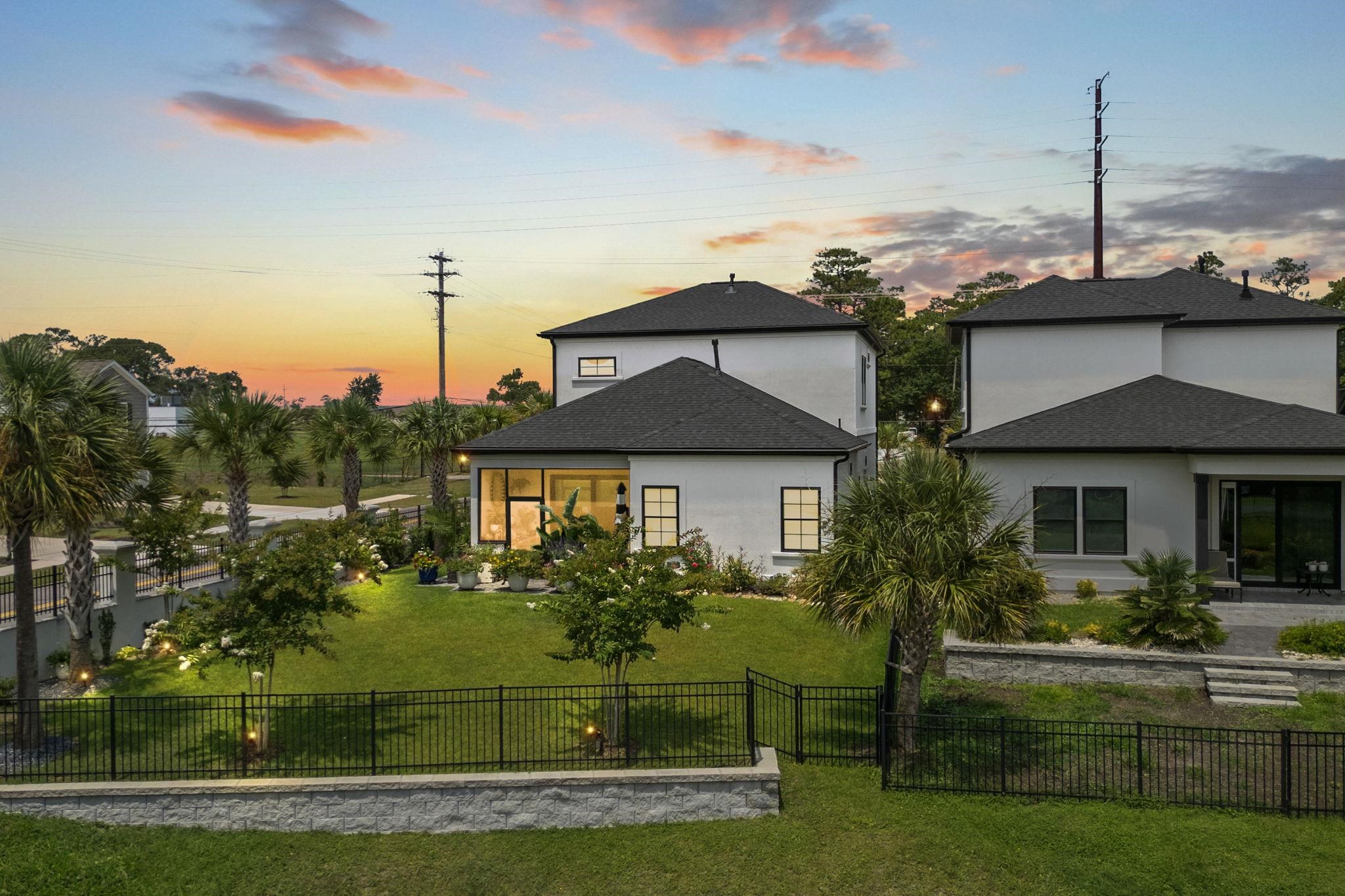 6702 Ocean Breeze Loop Property Photo 39
