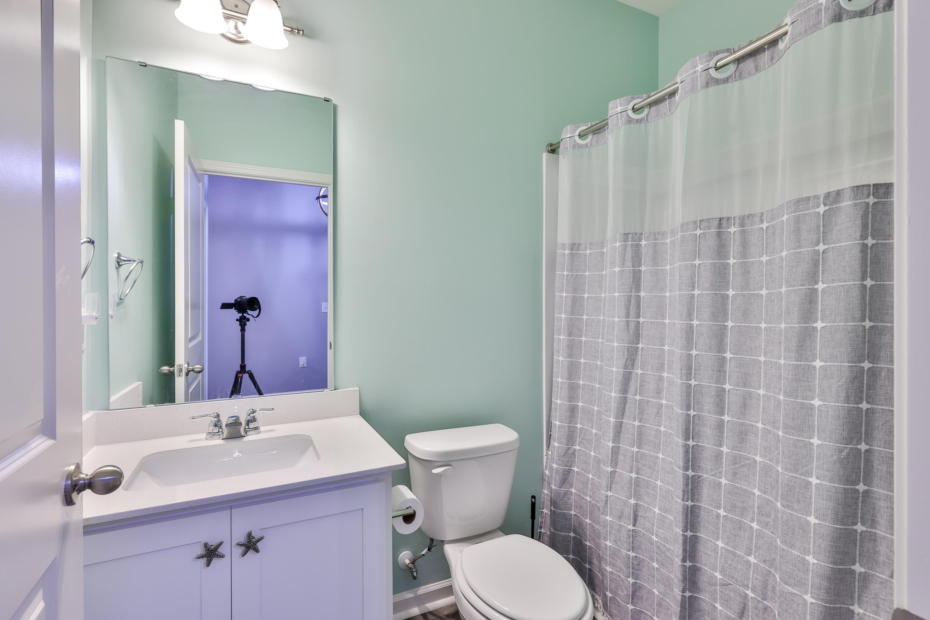 202 Linares St. Property Photo 15