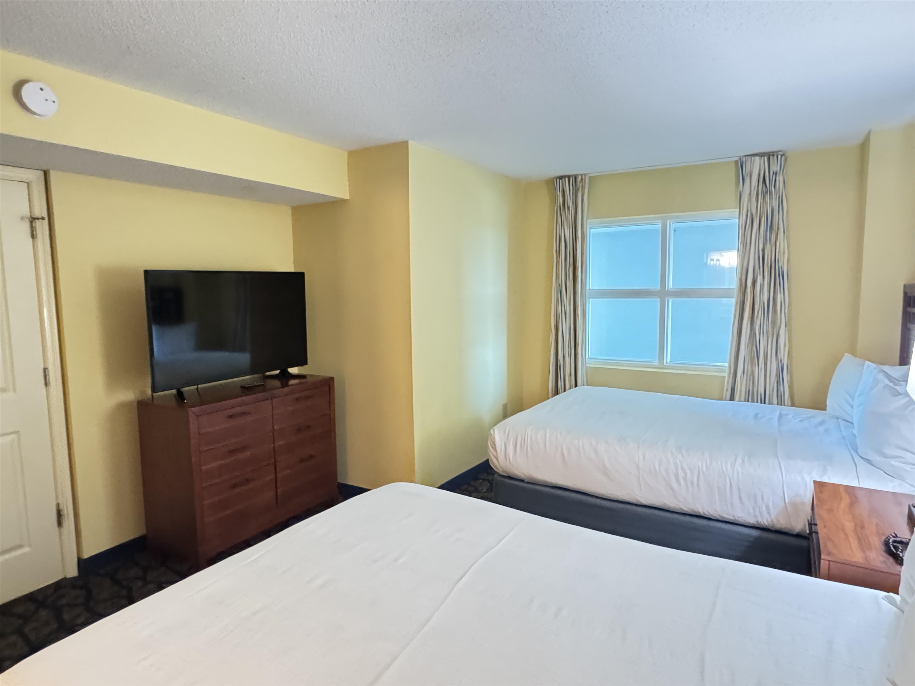 5200 N Ocean Blvd. Property Photo 6