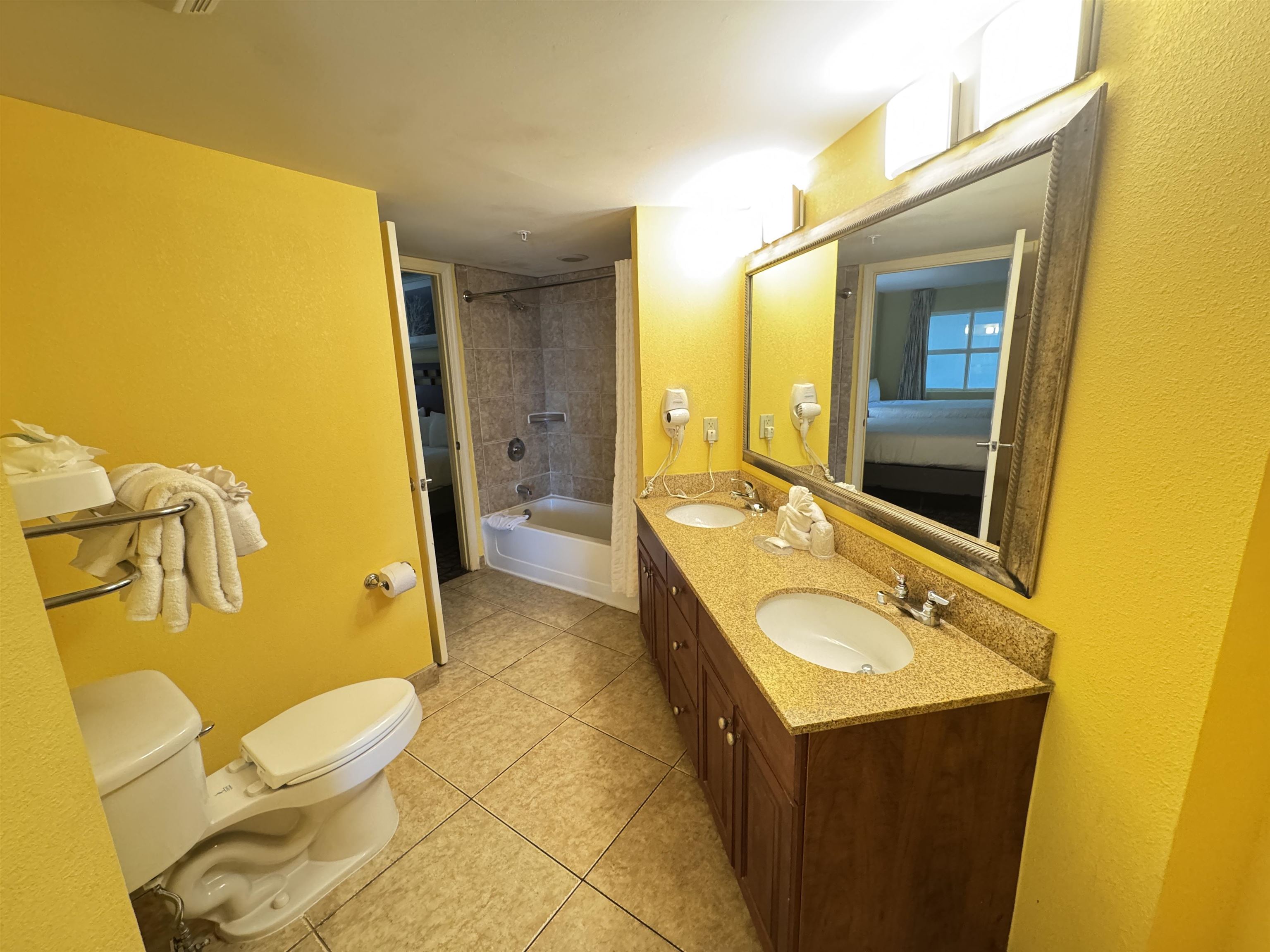 5200 N Ocean Blvd. Property Photo 11