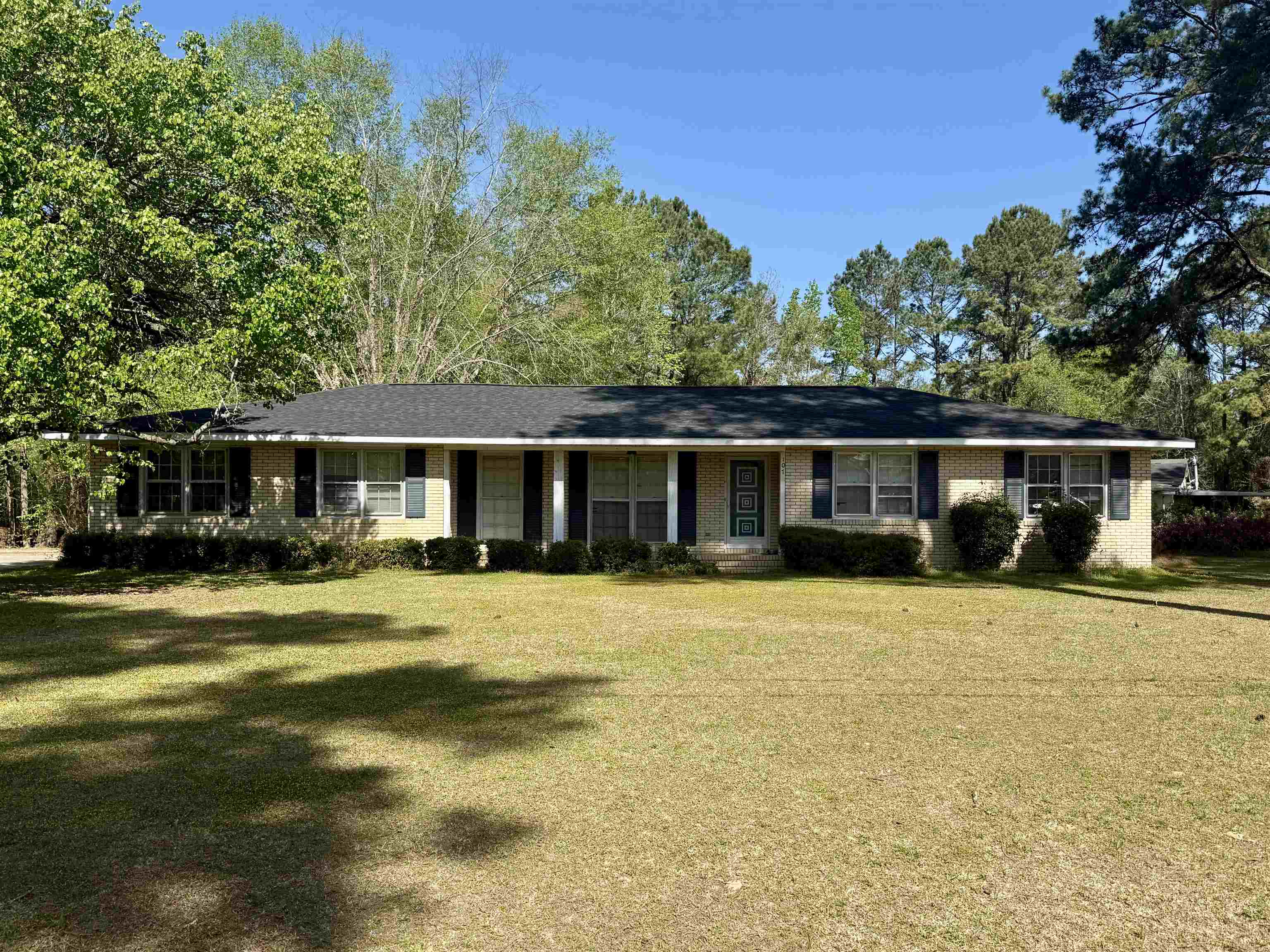 101 Morris Circle Property Photo 1