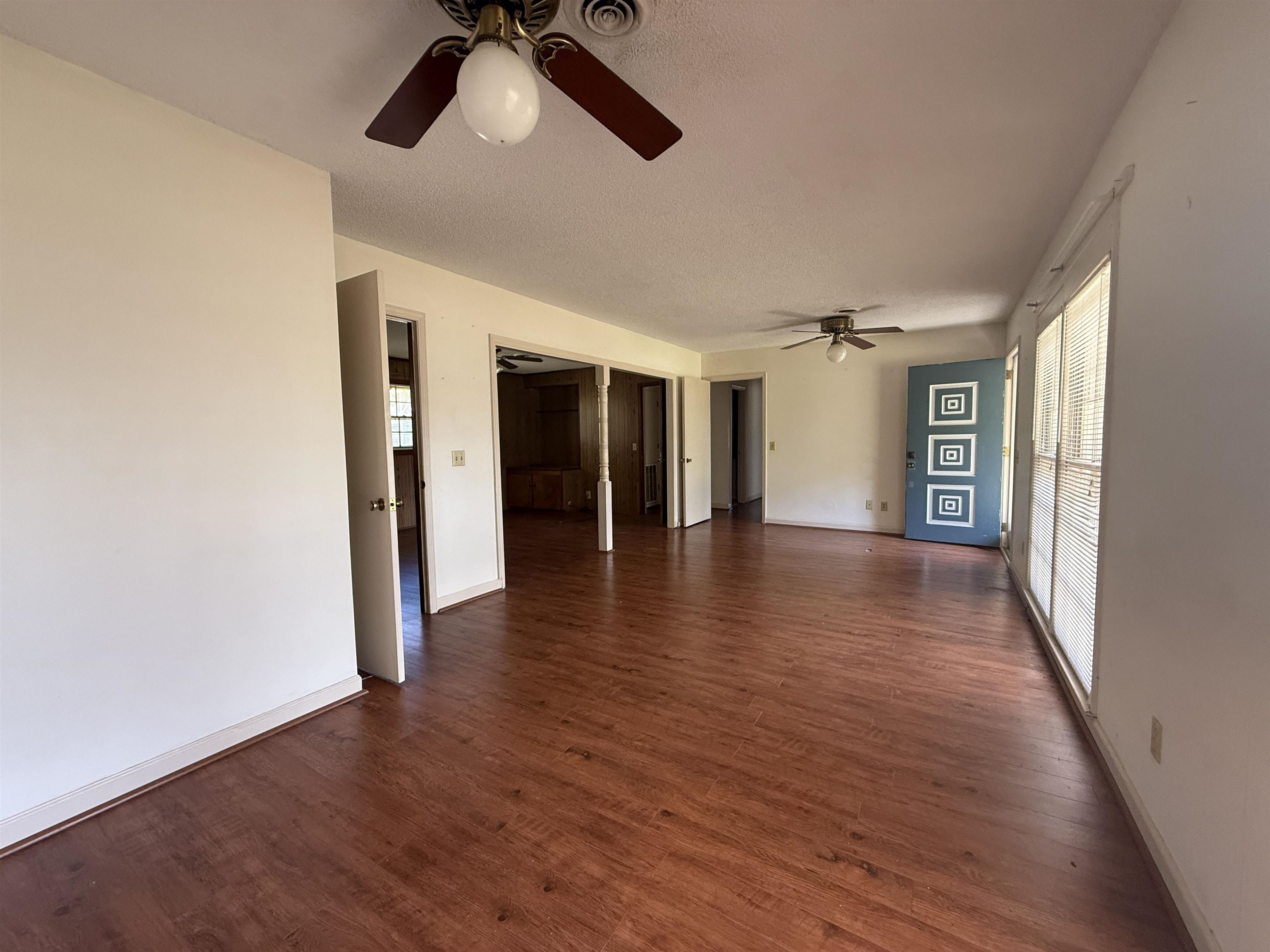 101 Morris Circle Property Photo 3