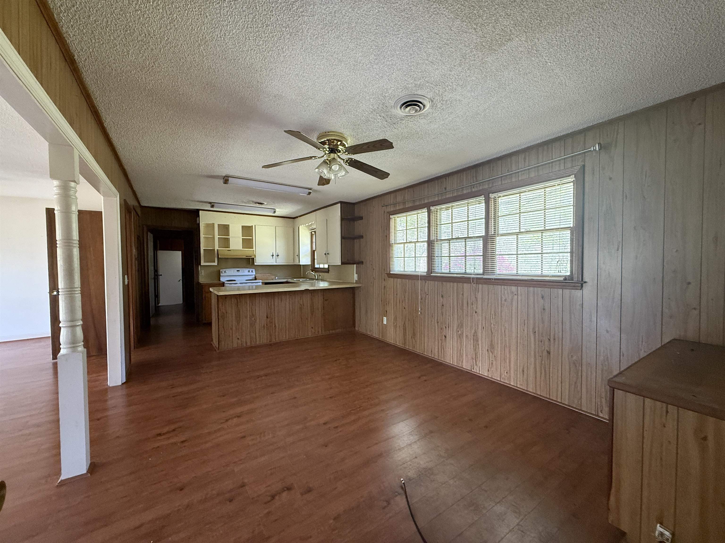 101 Morris Circle Property Photo 4