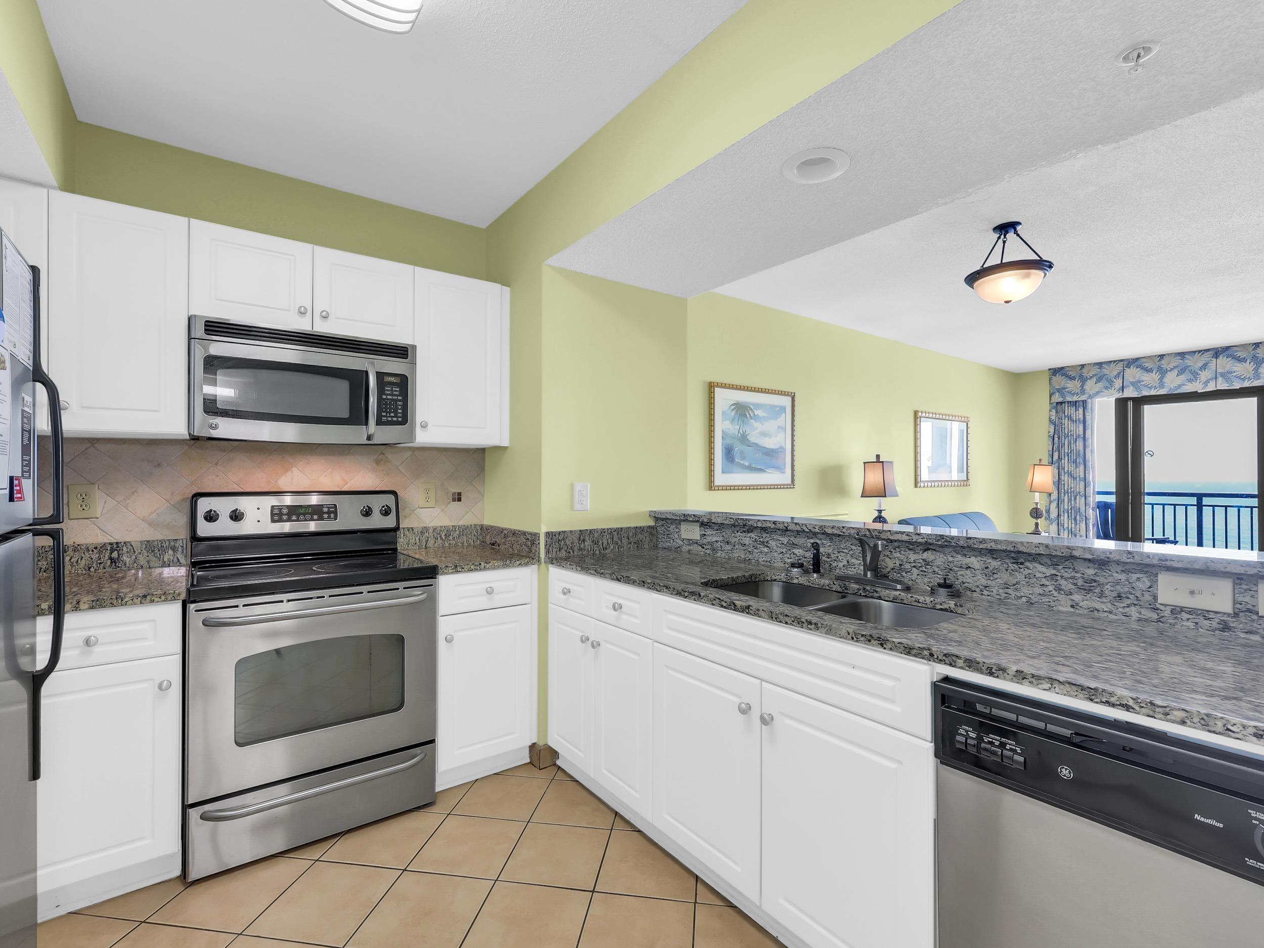 3000 N Ocean Blvd. Property Photo 15
