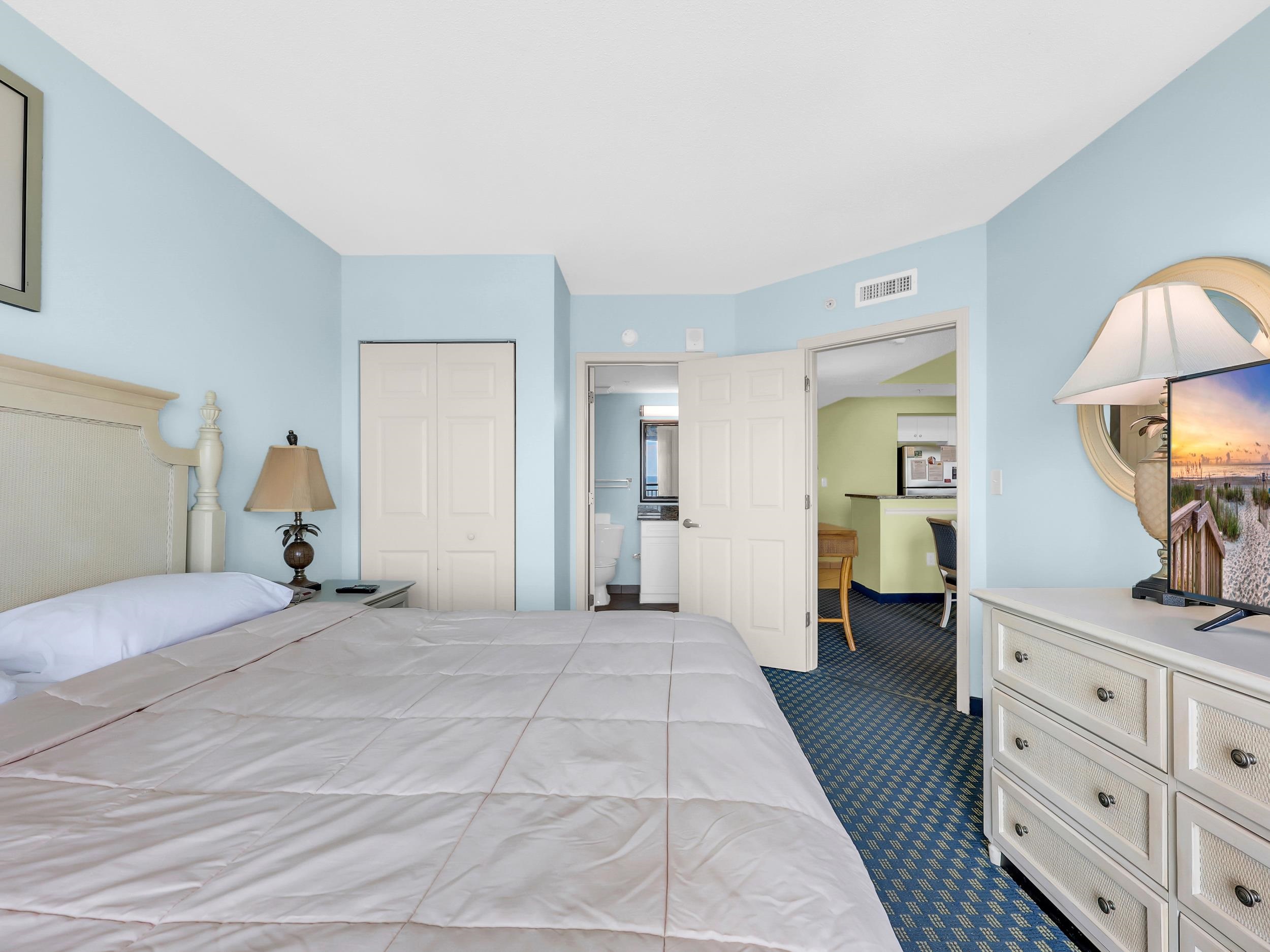 3000 N Ocean Blvd. Property Photo 17