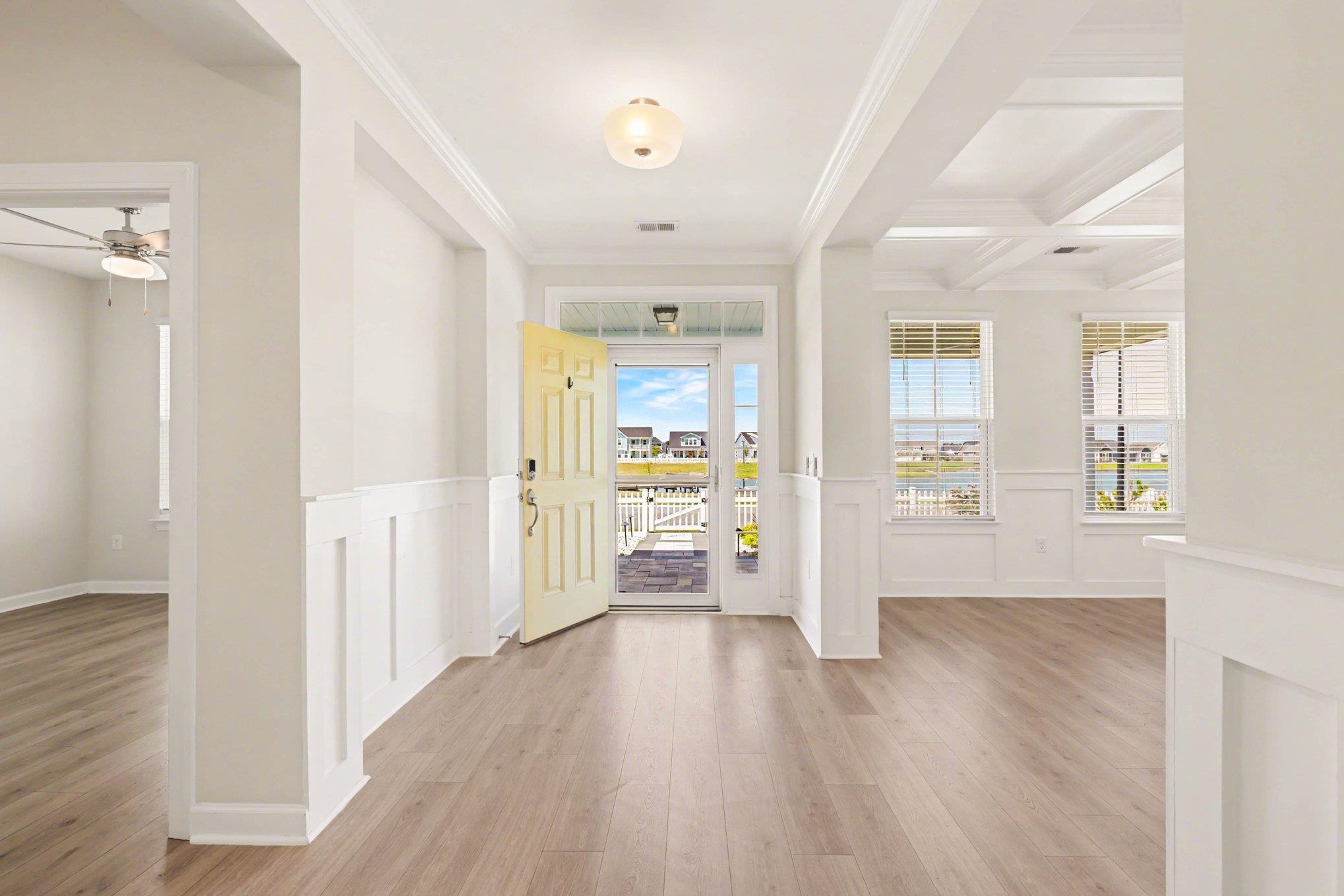 2063 Singing Palm Loop Property Photo 8