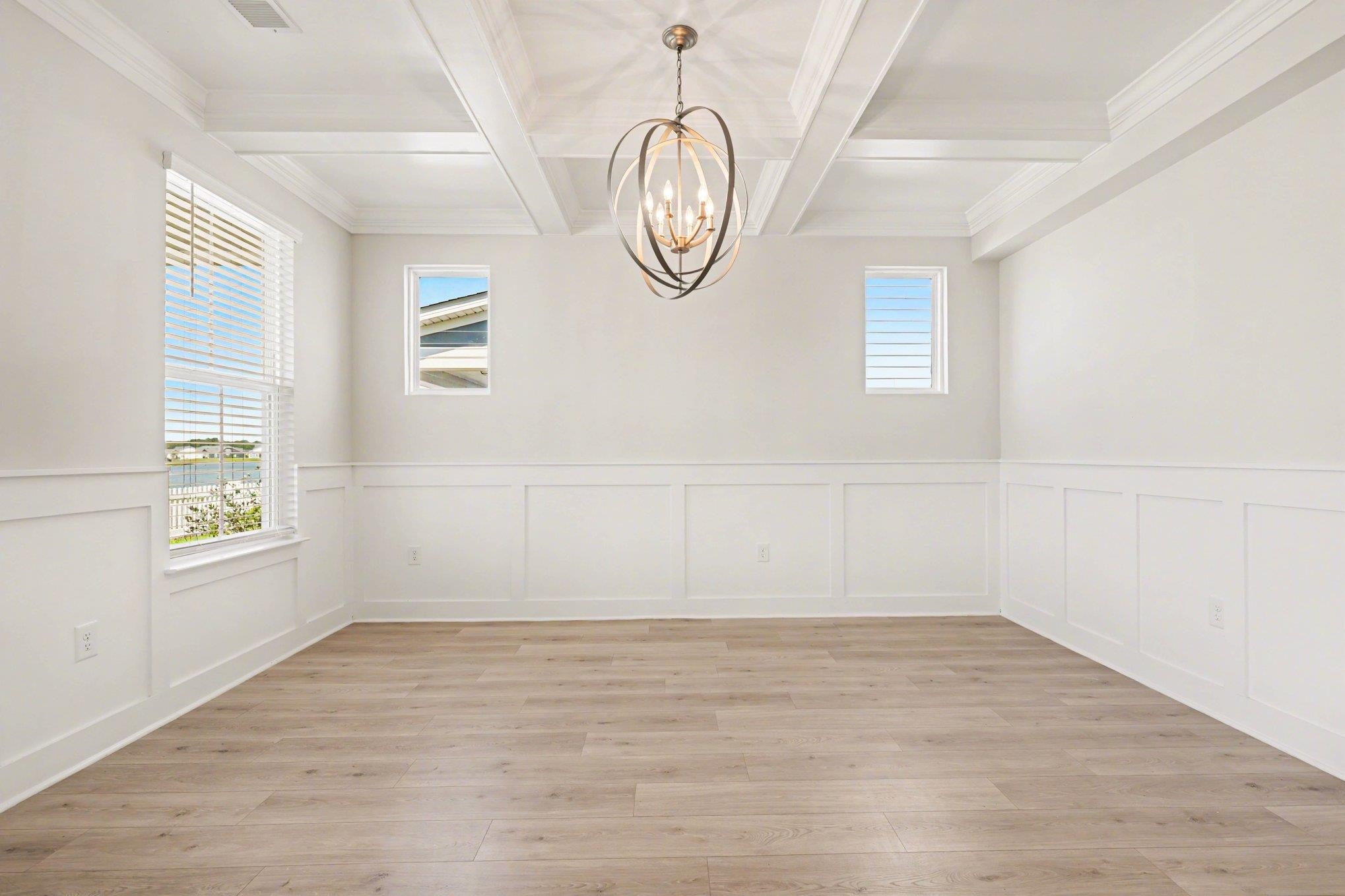 2063 Singing Palm Loop Property Photo 9