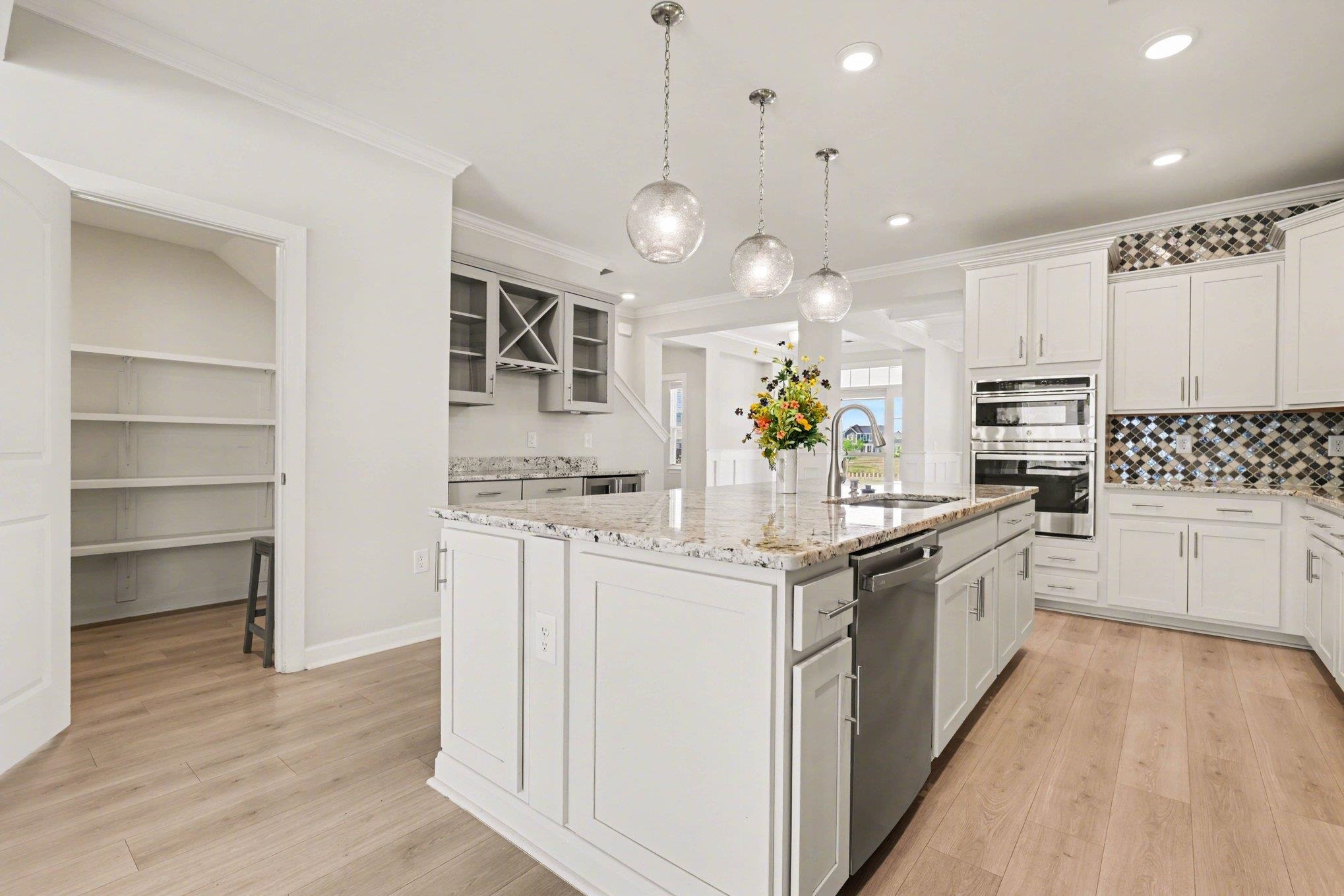 2063 Singing Palm Loop Property Photo 12
