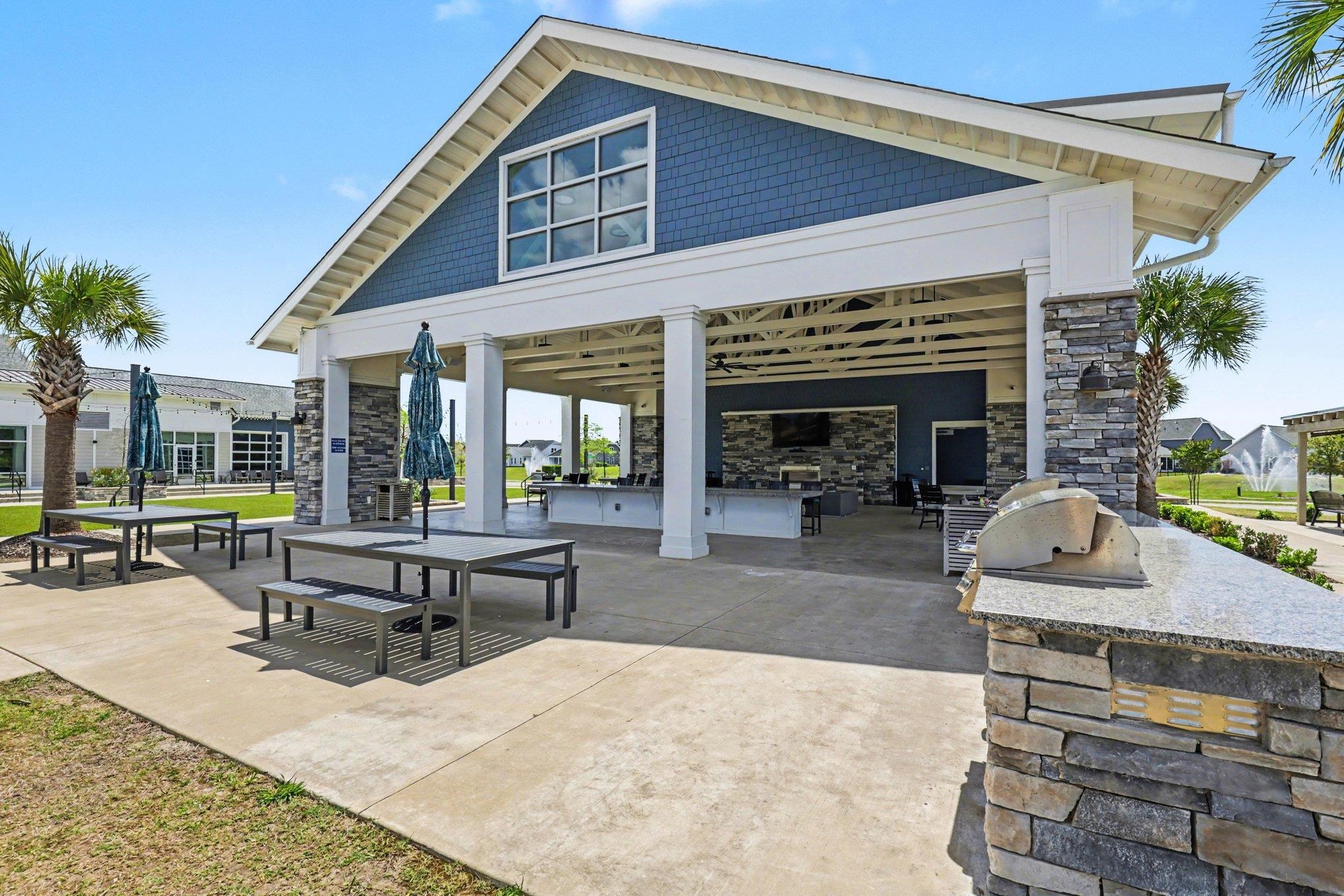 2063 Singing Palm Loop Property Photo 41