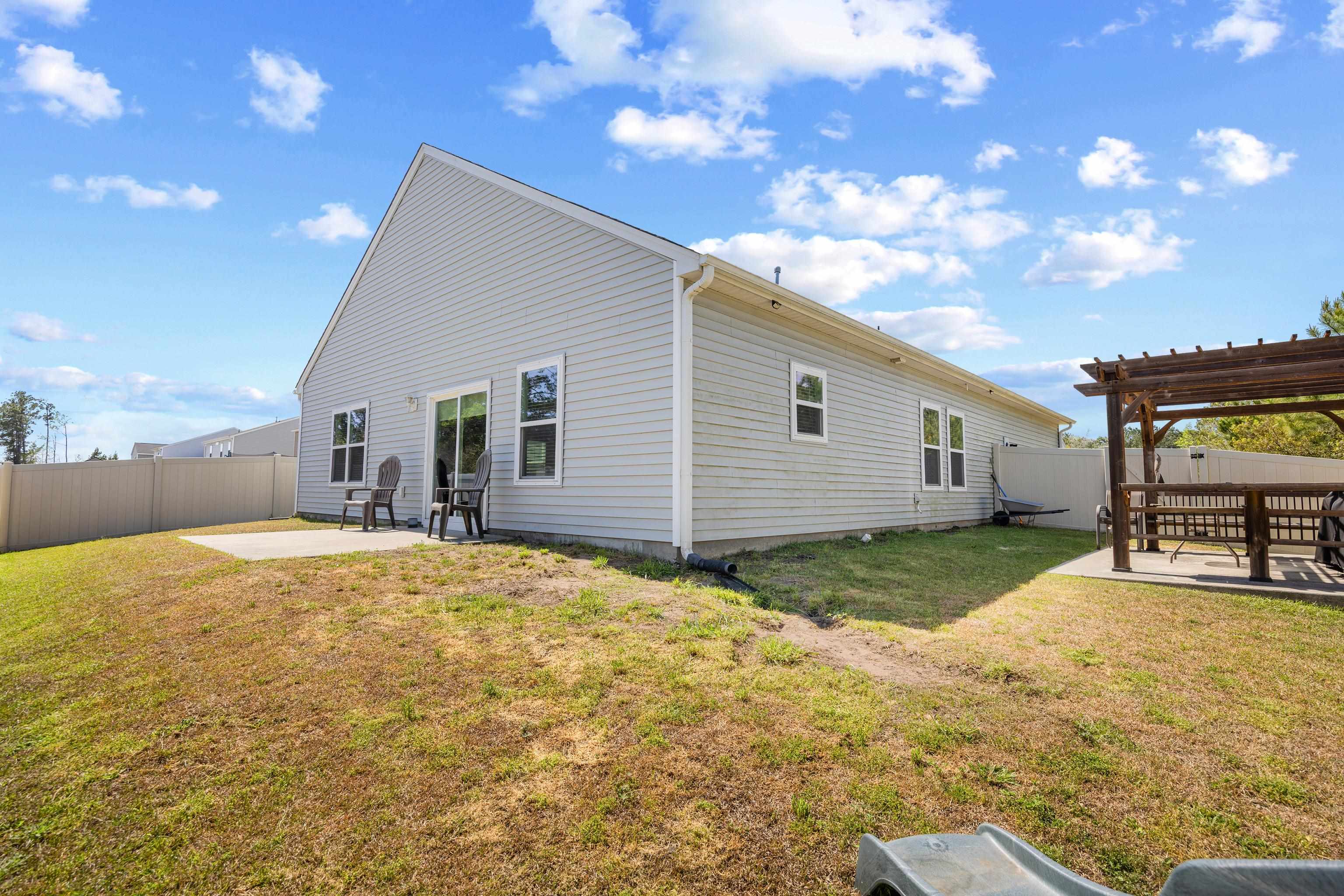 418 Archer Ct. Property Photo 37