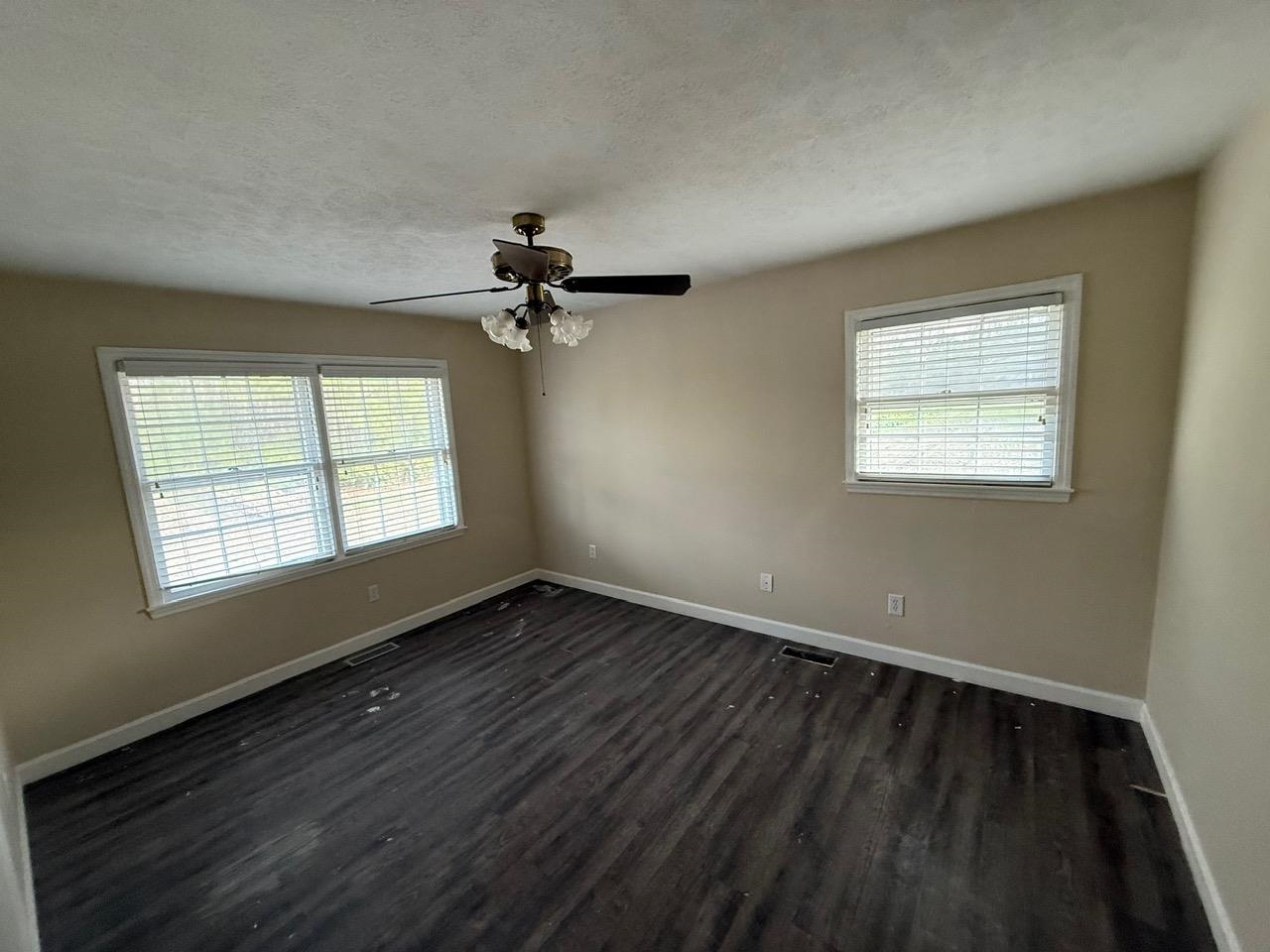 444 L J Rd. Property Photo 12