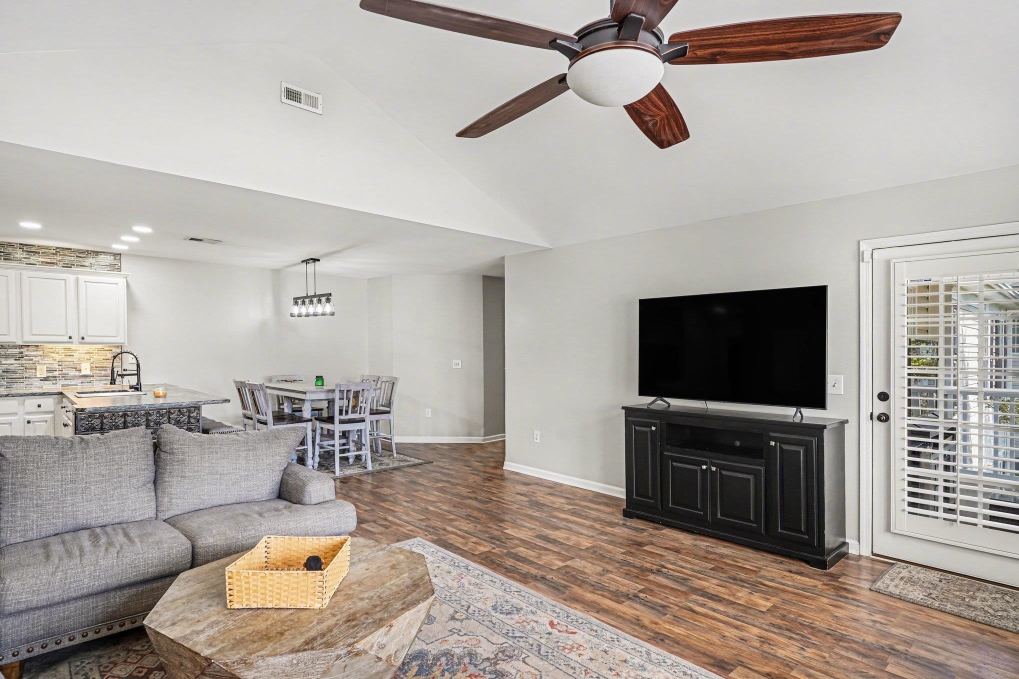 19 Pistachio Loop Property Photo 4