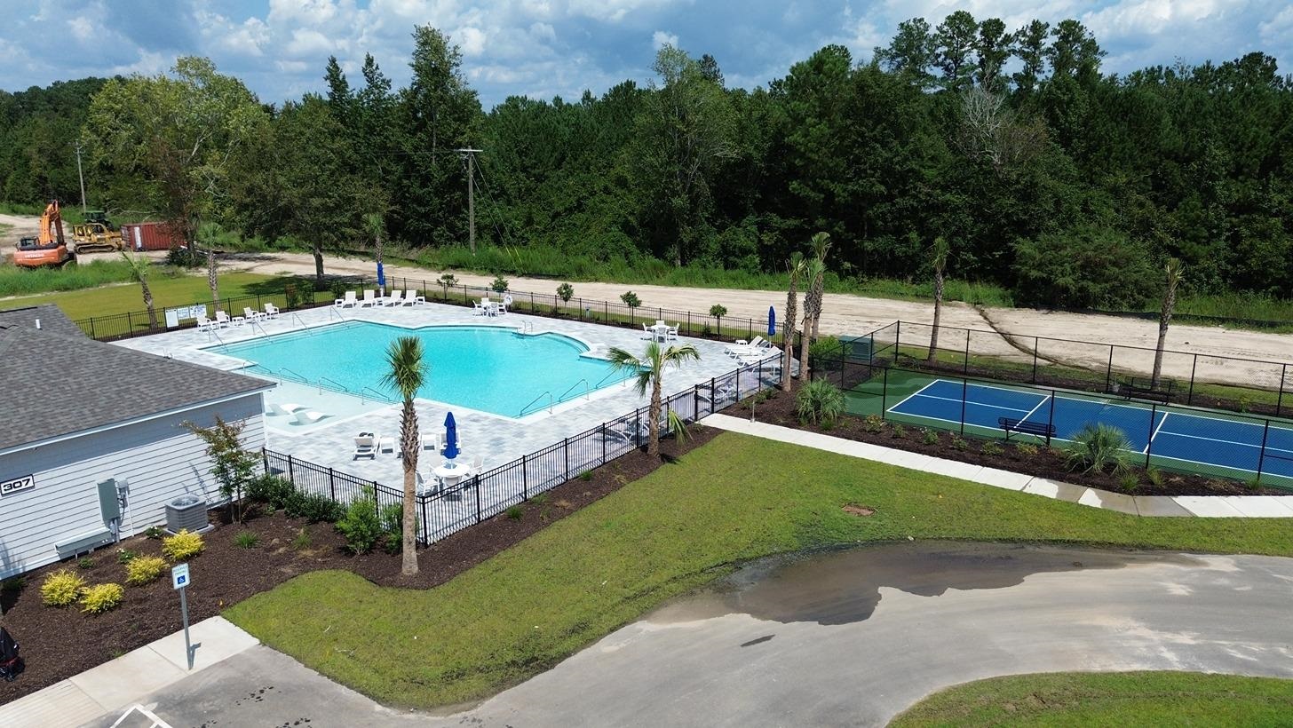 228 Blueberry Fields Ct. Property Photo 44