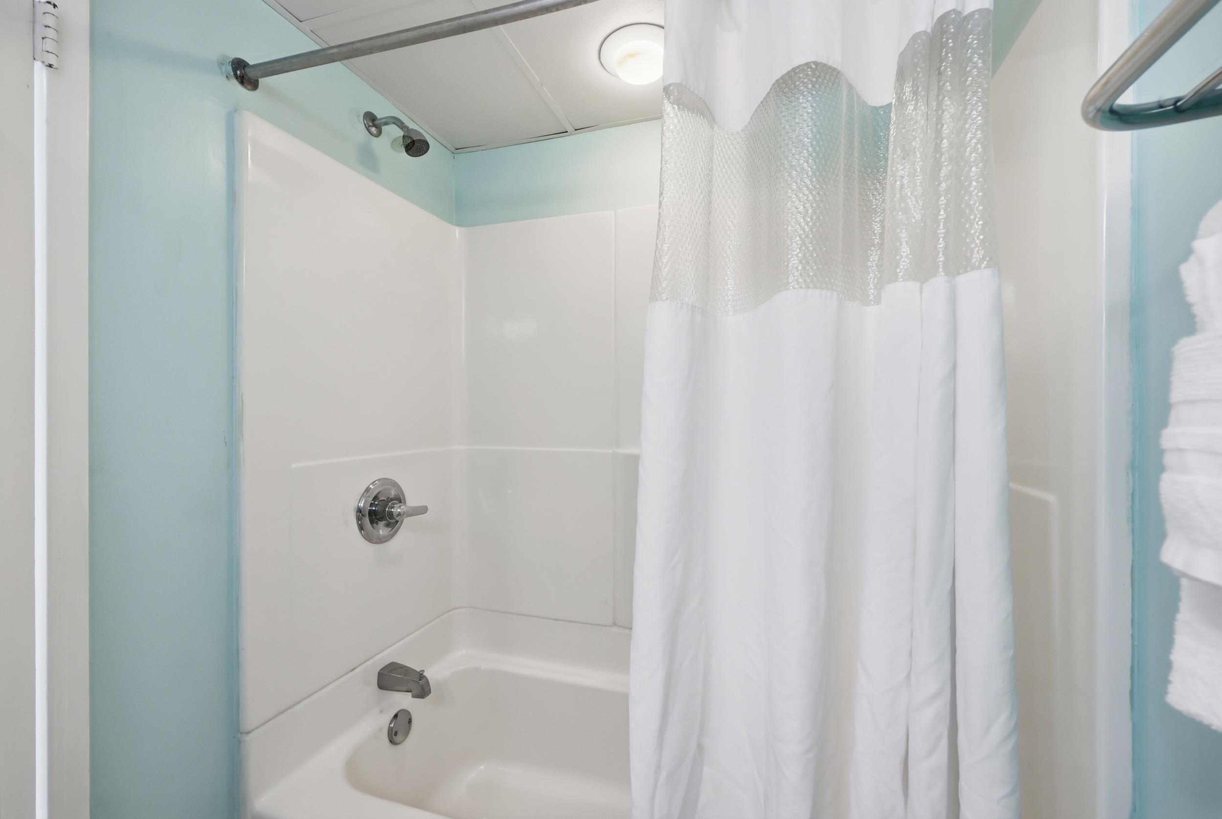 201 74th Ave. N Property Photo 8