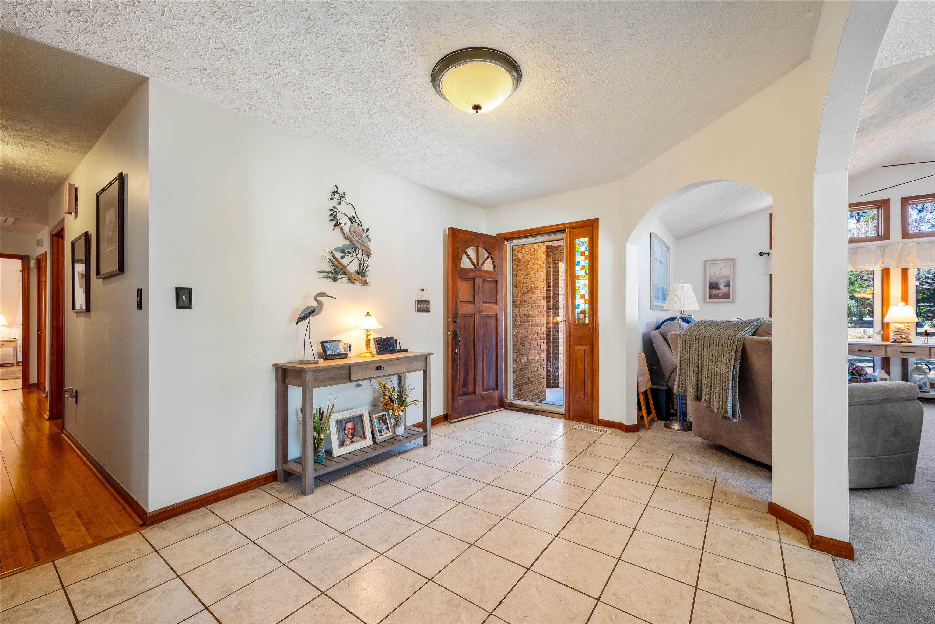 4746 National Dr. Property Photo 4