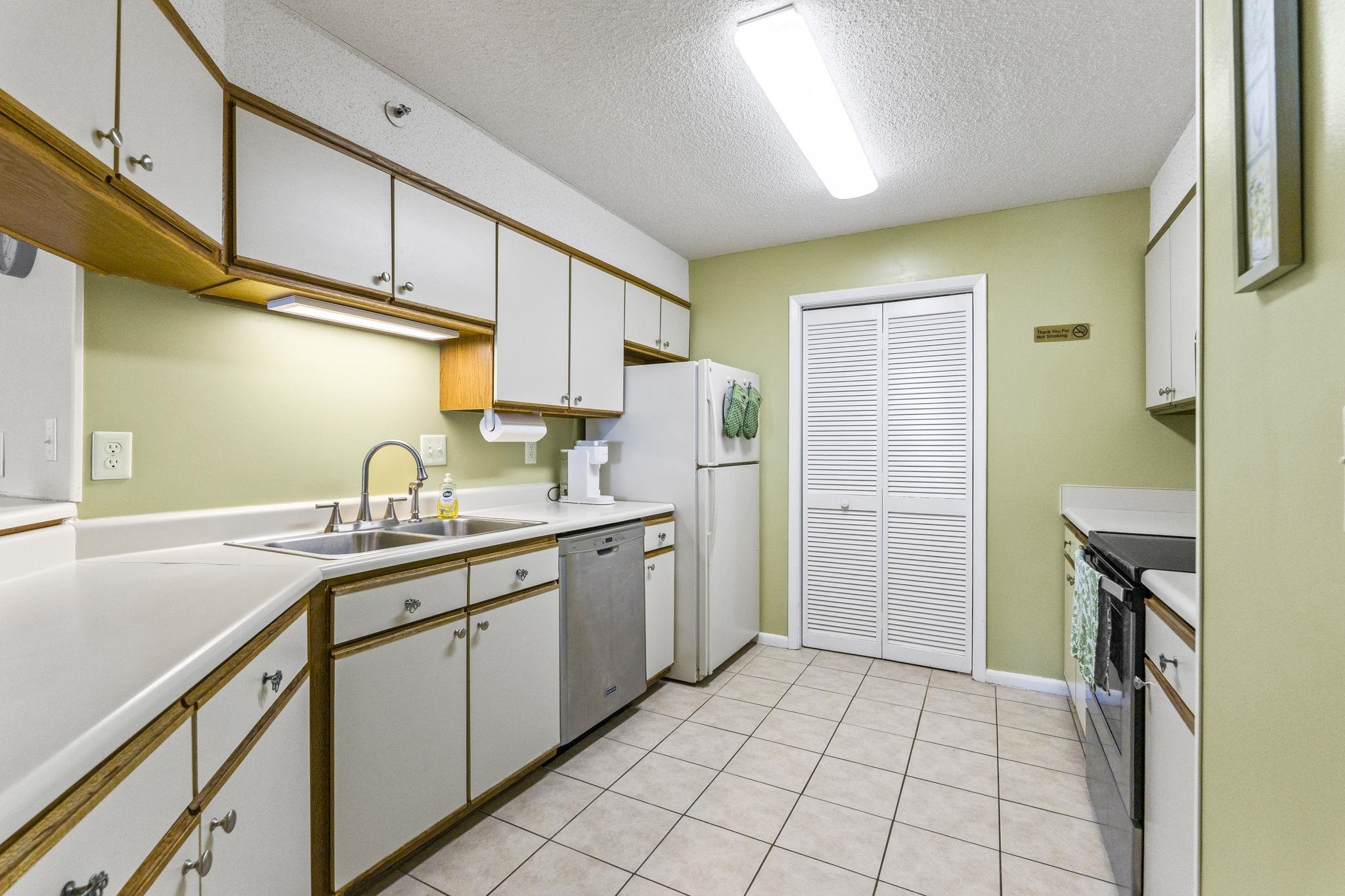 1425 S Ocean Blvd. Property Photo 7