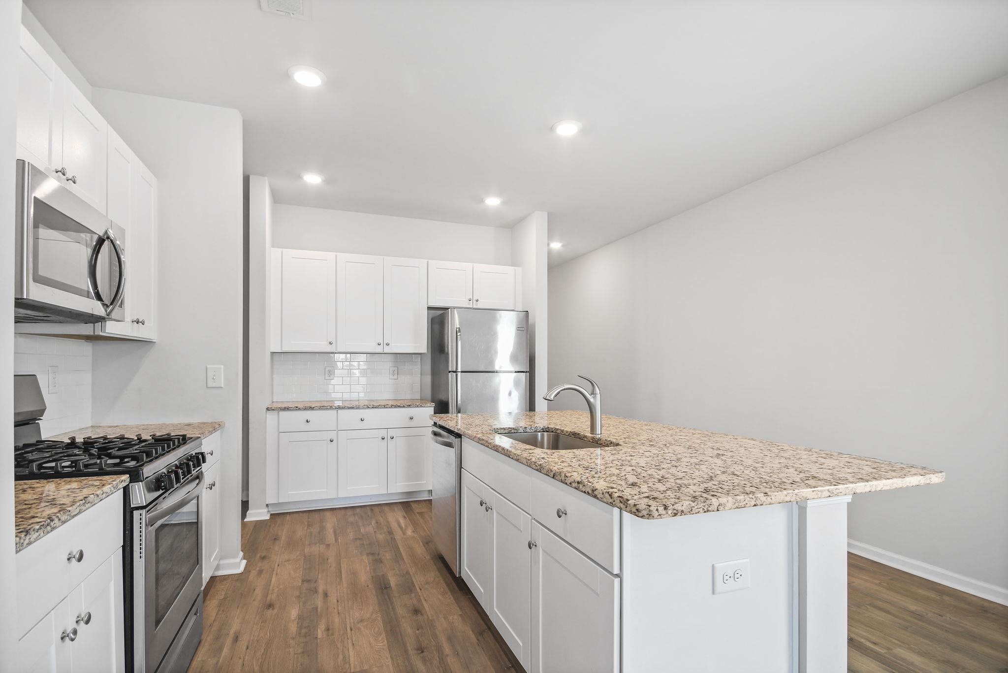 518 Carrick Loop Property Photo 8