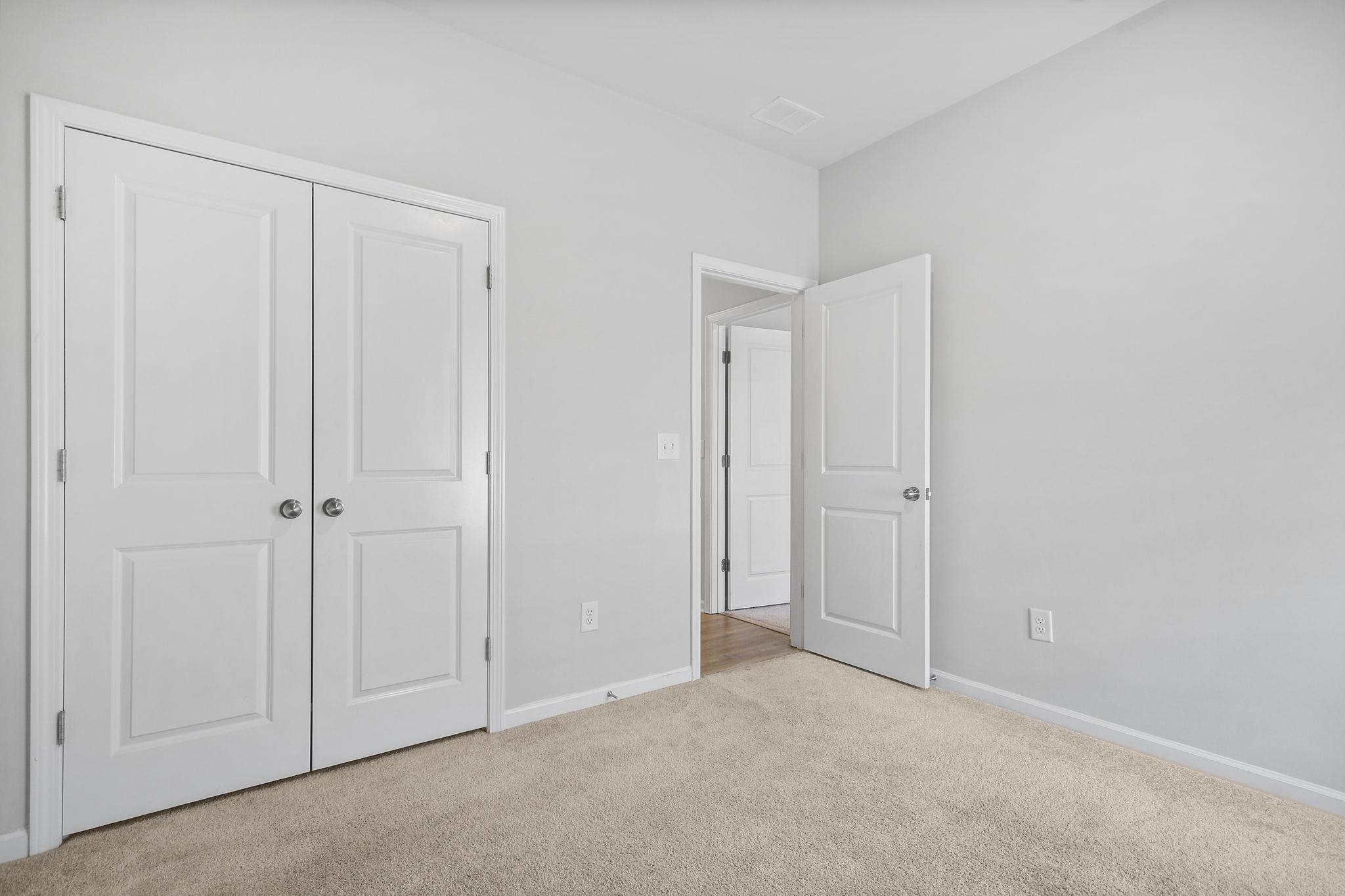 518 Carrick Loop Property Photo 16