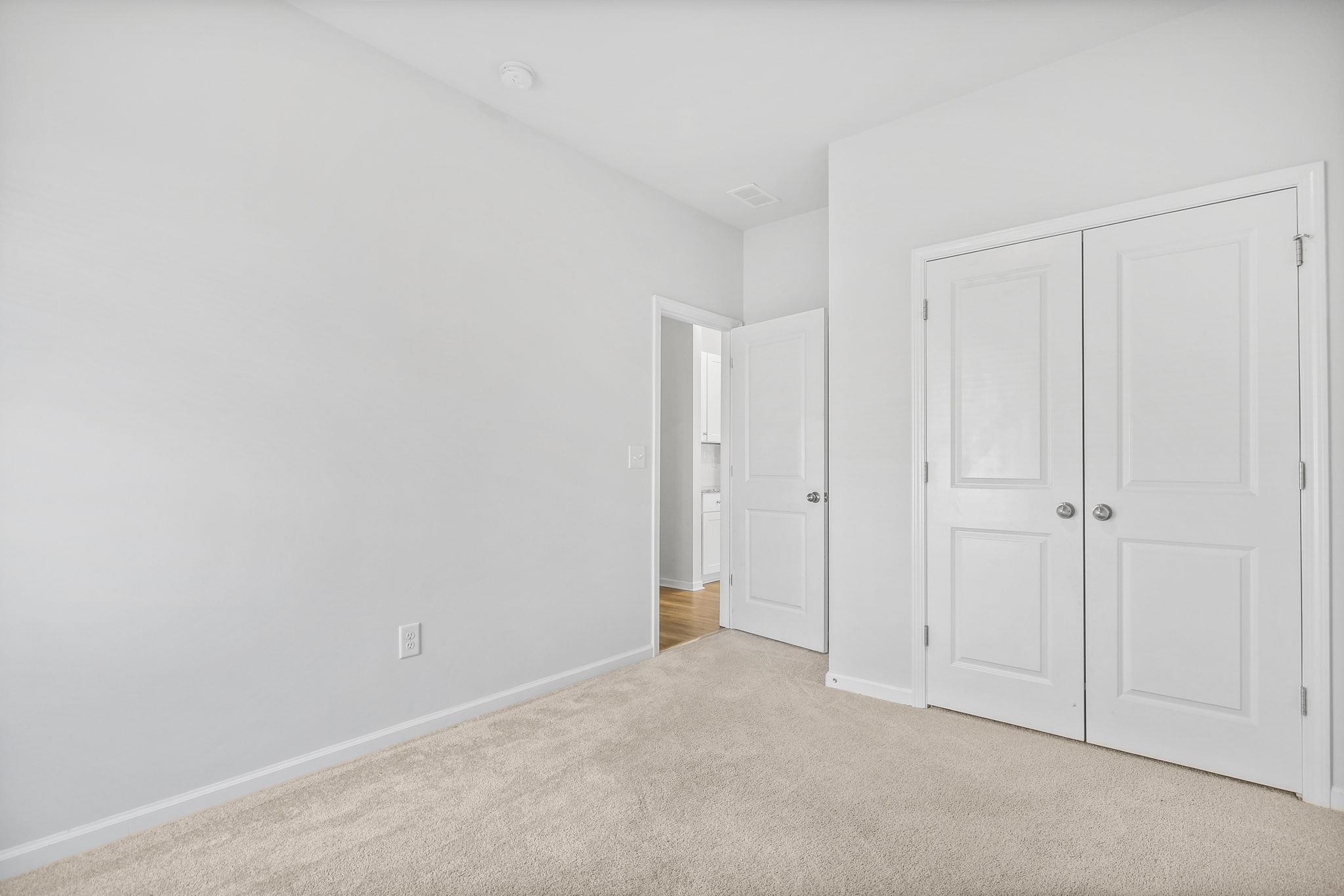 518 Carrick Loop Property Photo 18