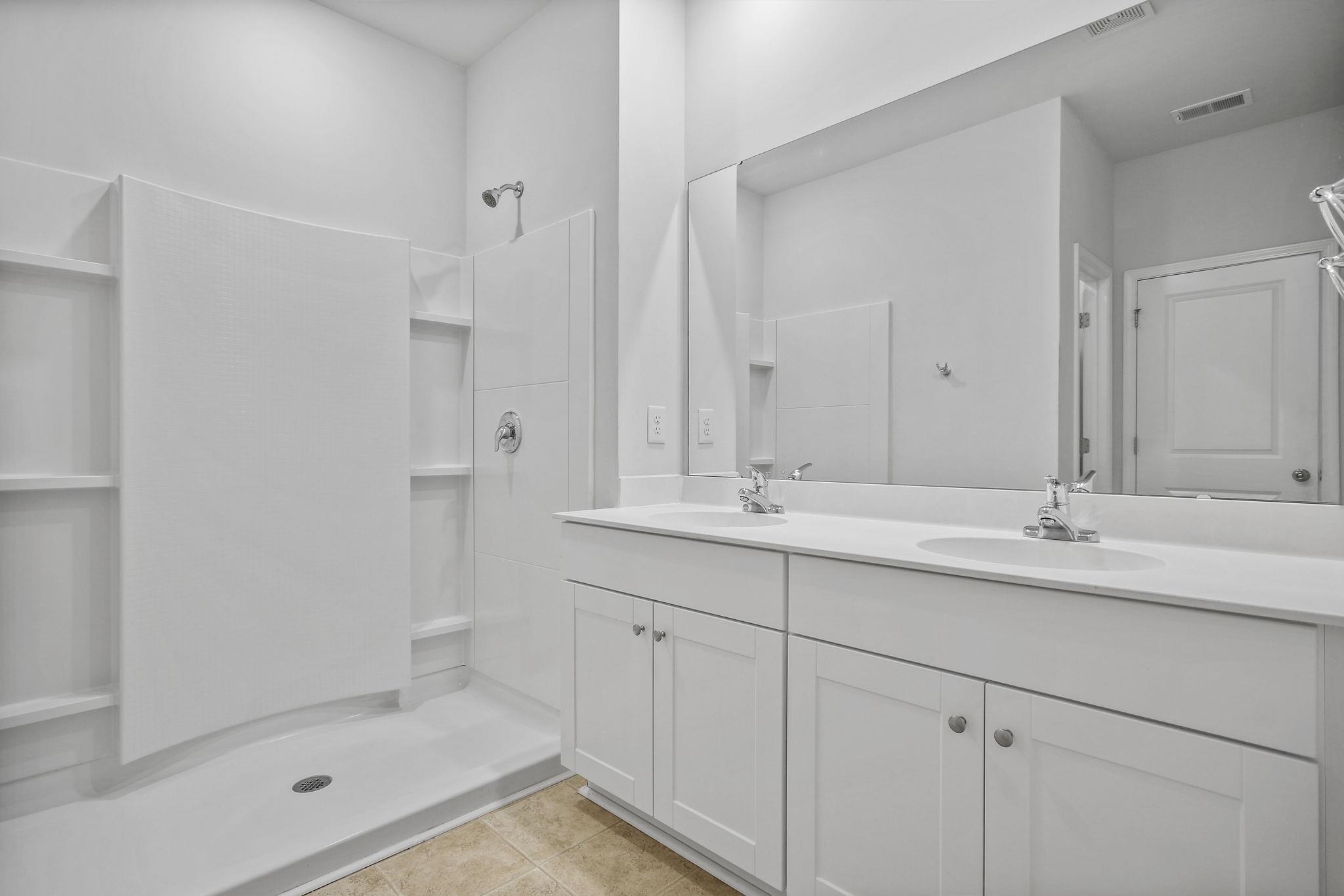 518 Carrick Loop Property Photo 23