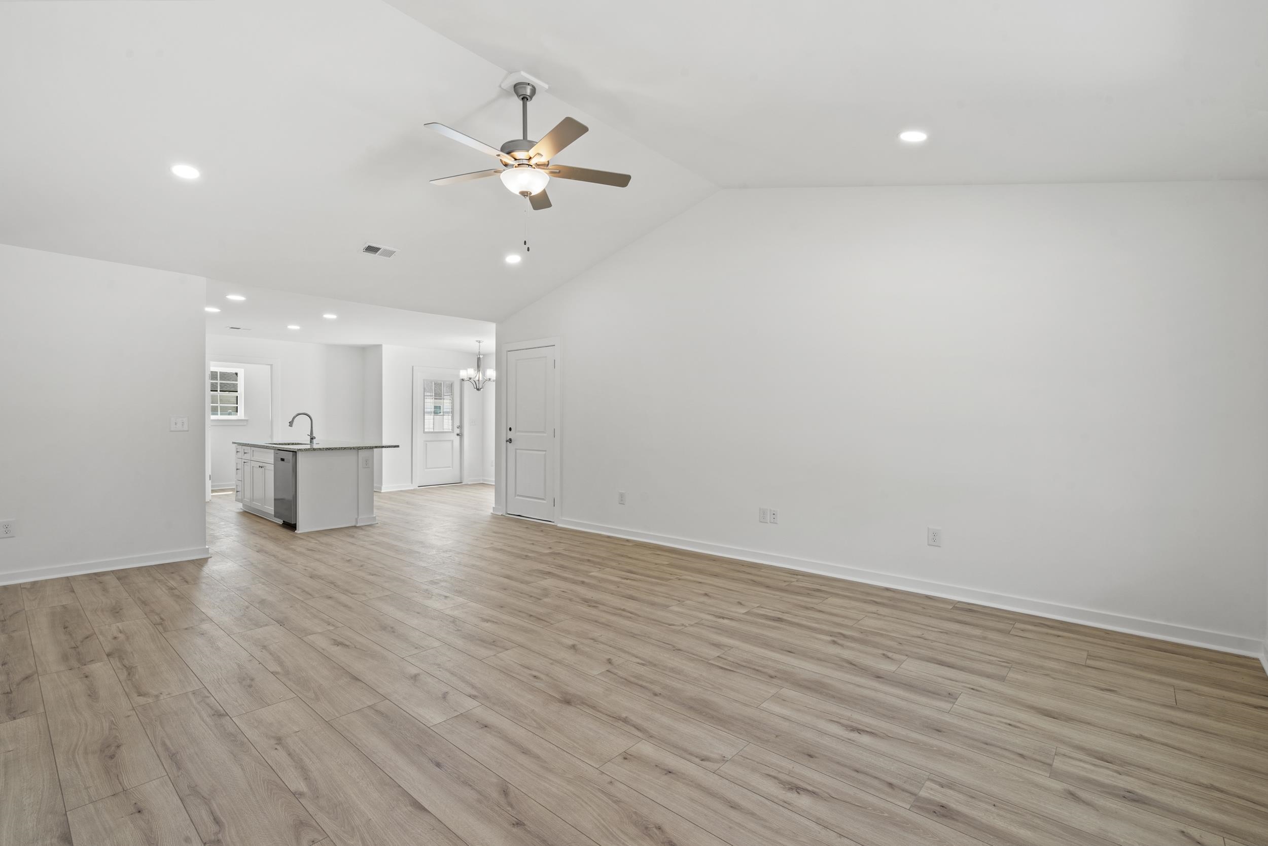 2832 Biscane Ct. Property Photo 6