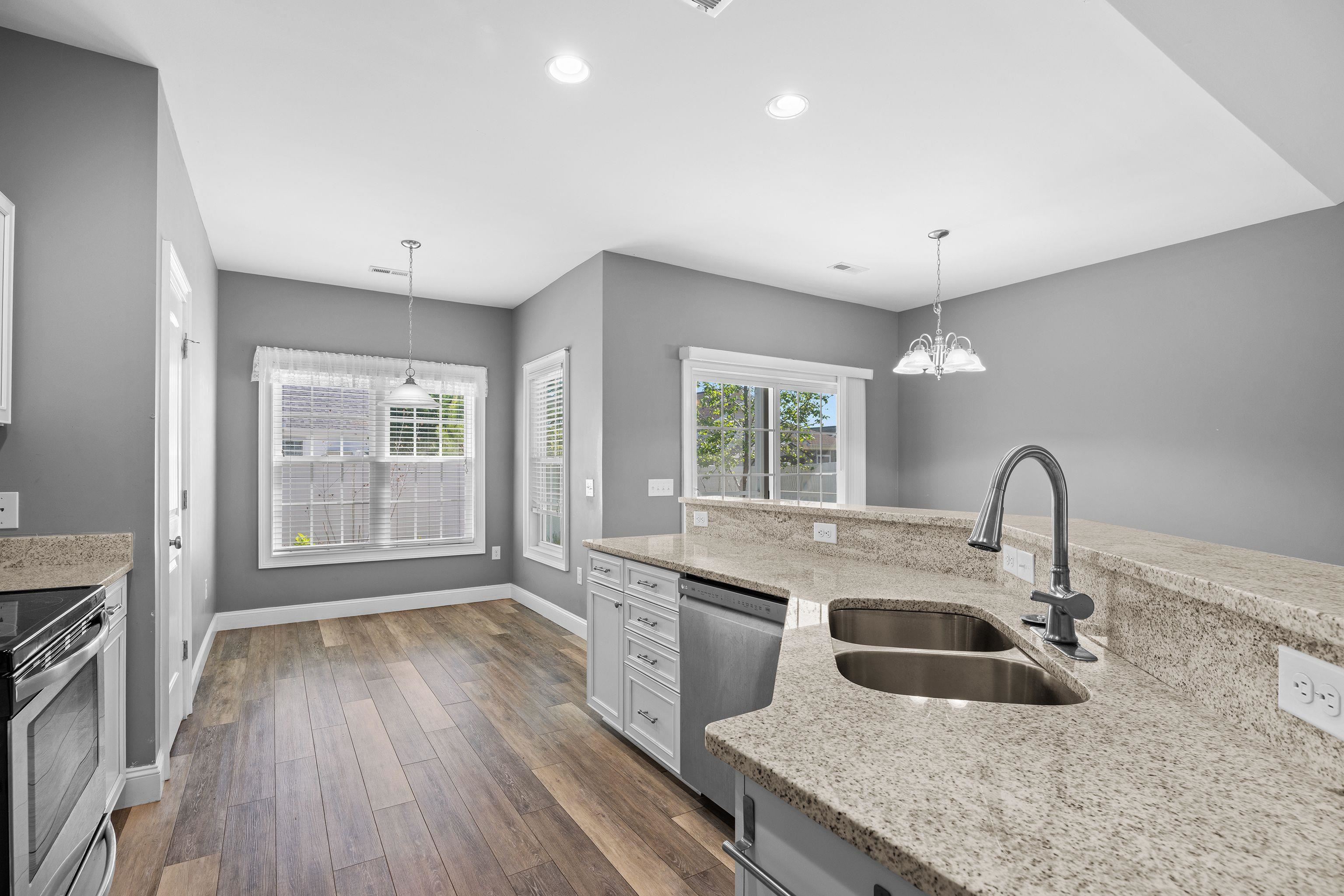 518 Irees Way Property Photo 14