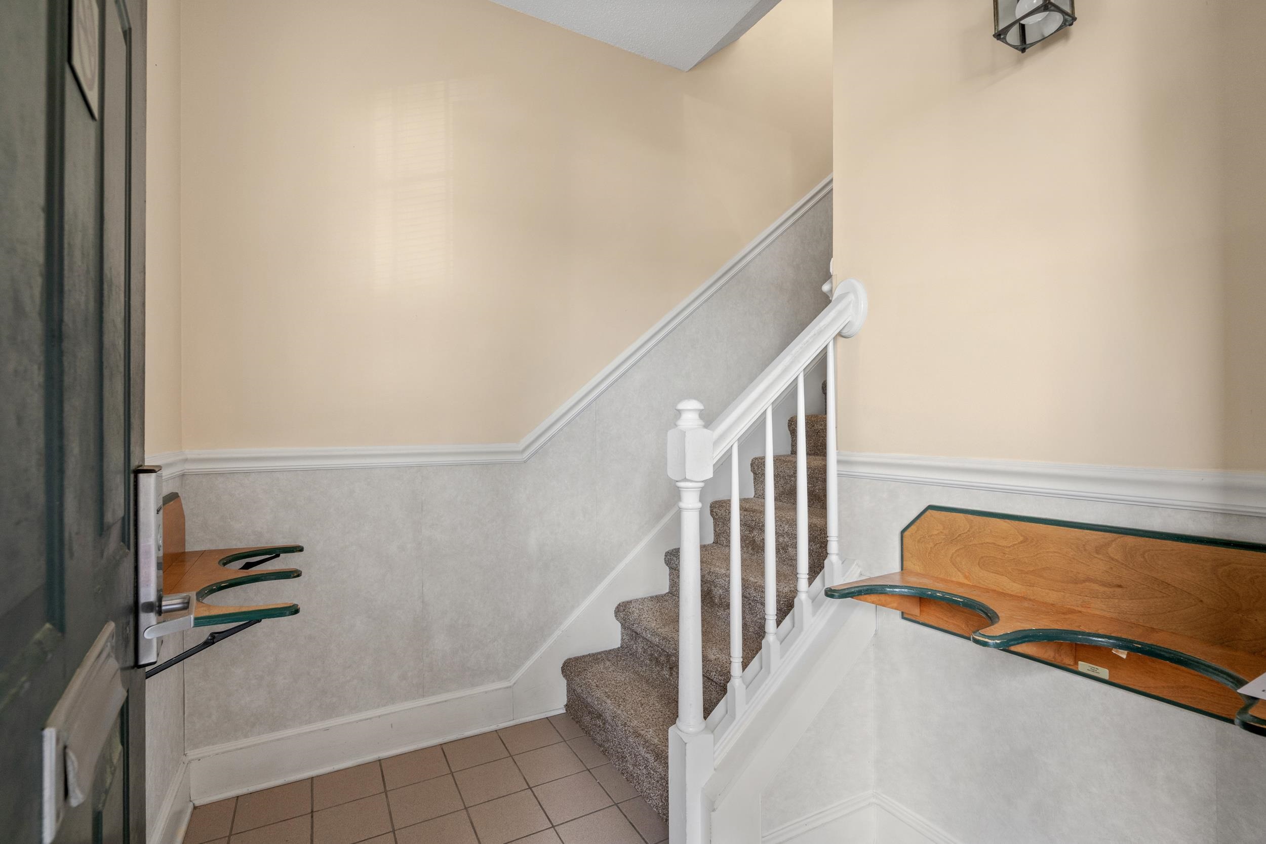 4545 Girvan Dr. Property Photo 5