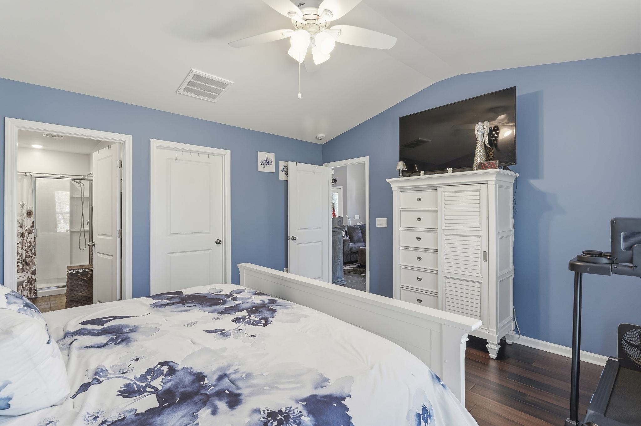 1560 Jardine Loop Property Photo 16