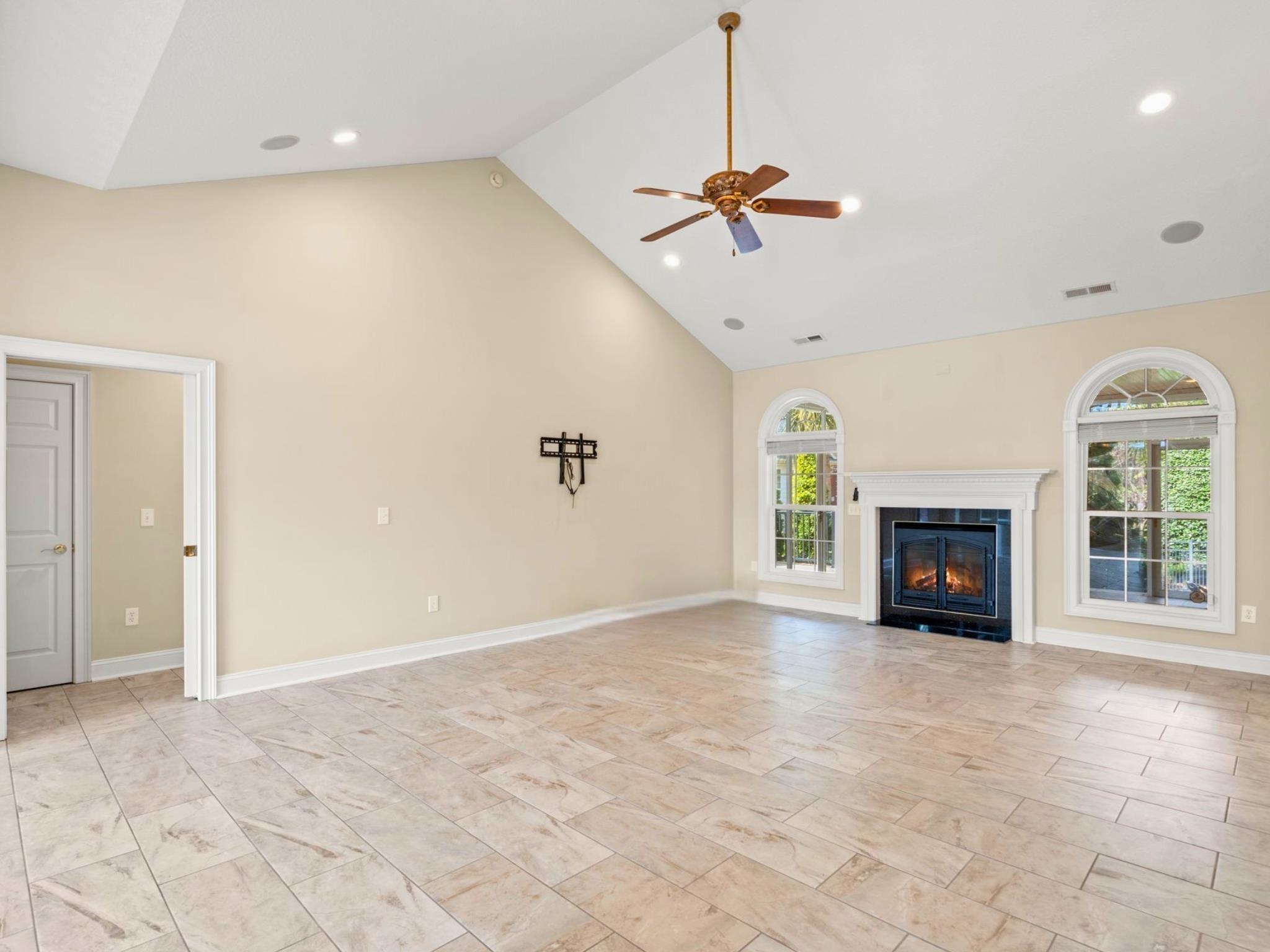 502 Tradewind Ct. Property Photo 5
