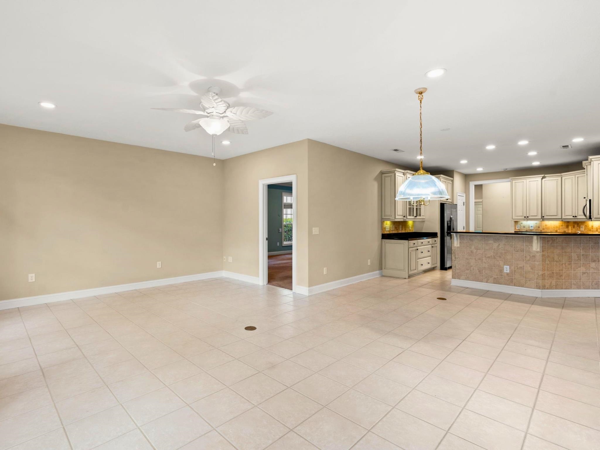 502 Tradewind Ct. Property Photo 9