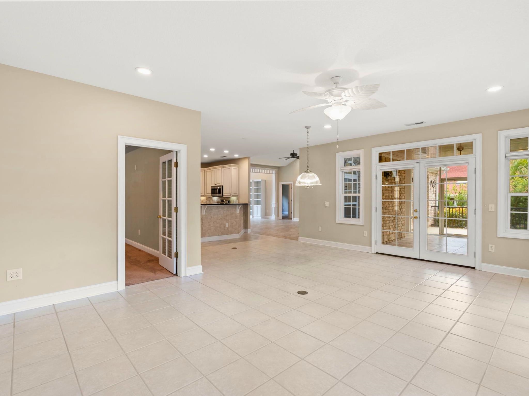 502 Tradewind Ct. Property Photo 10