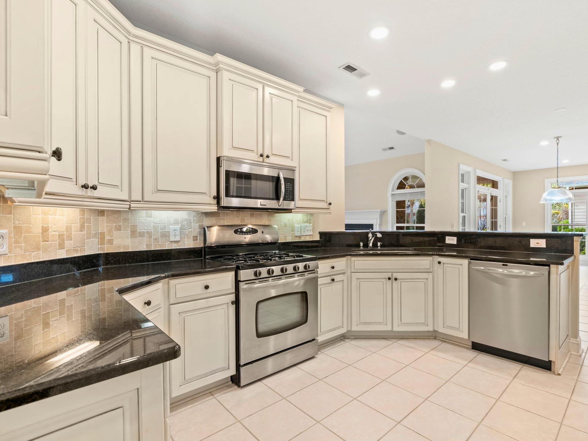 502 Tradewind Ct. Property Photo 12