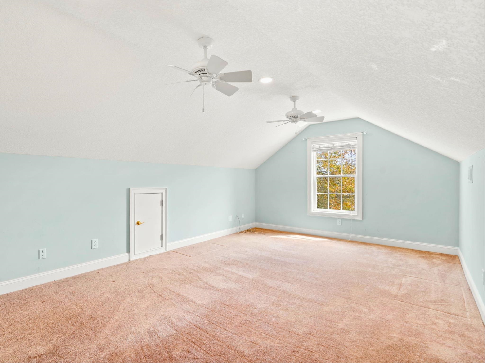 502 Tradewind Ct. Property Photo 26