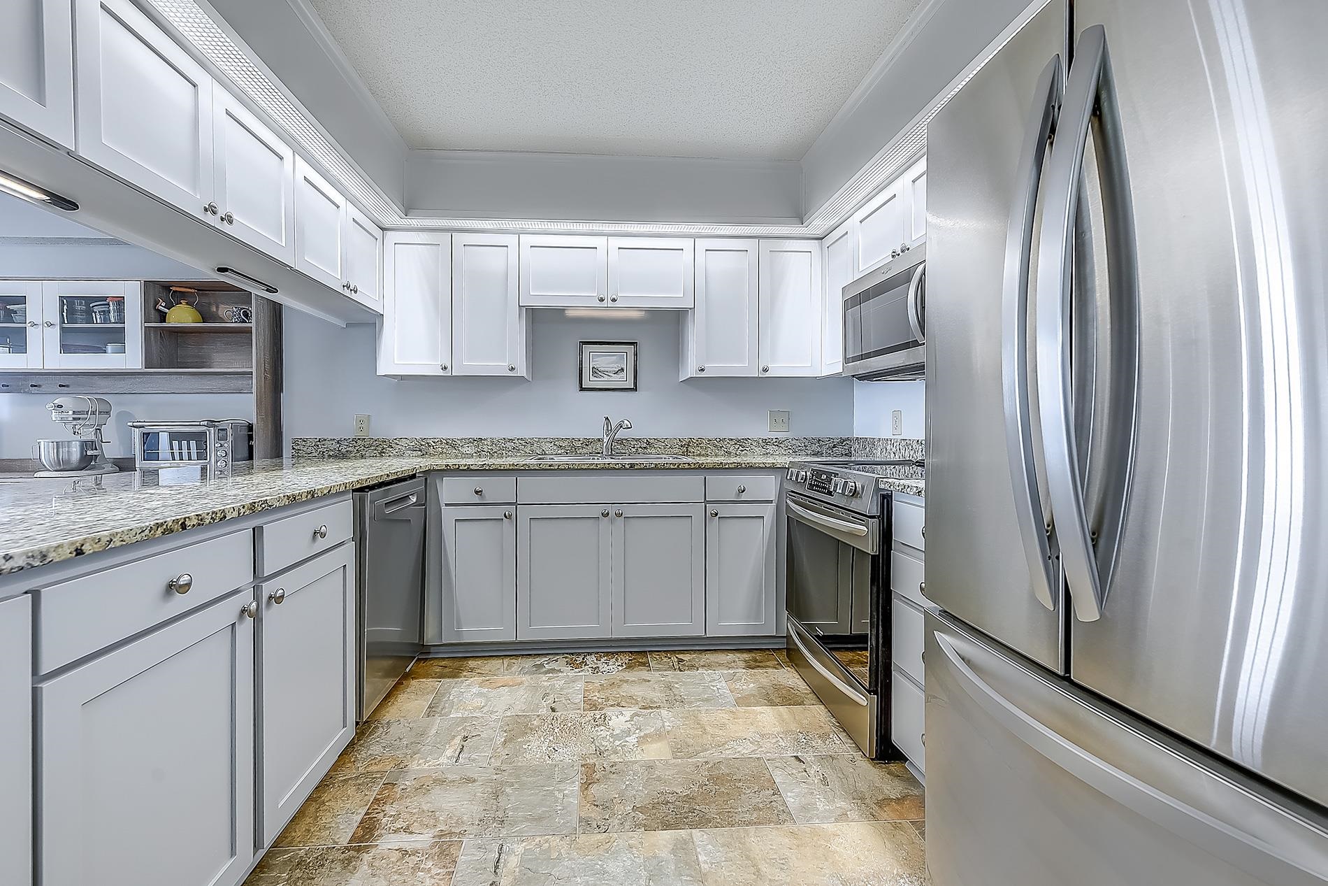 6108 N Ocean Blvd. Property Photo 5