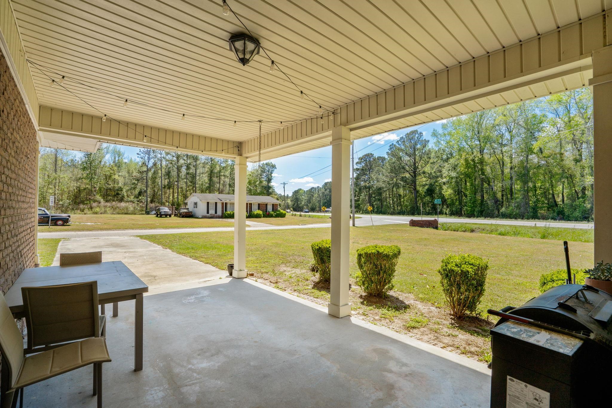 105 Twin City Circle Property Photo 18